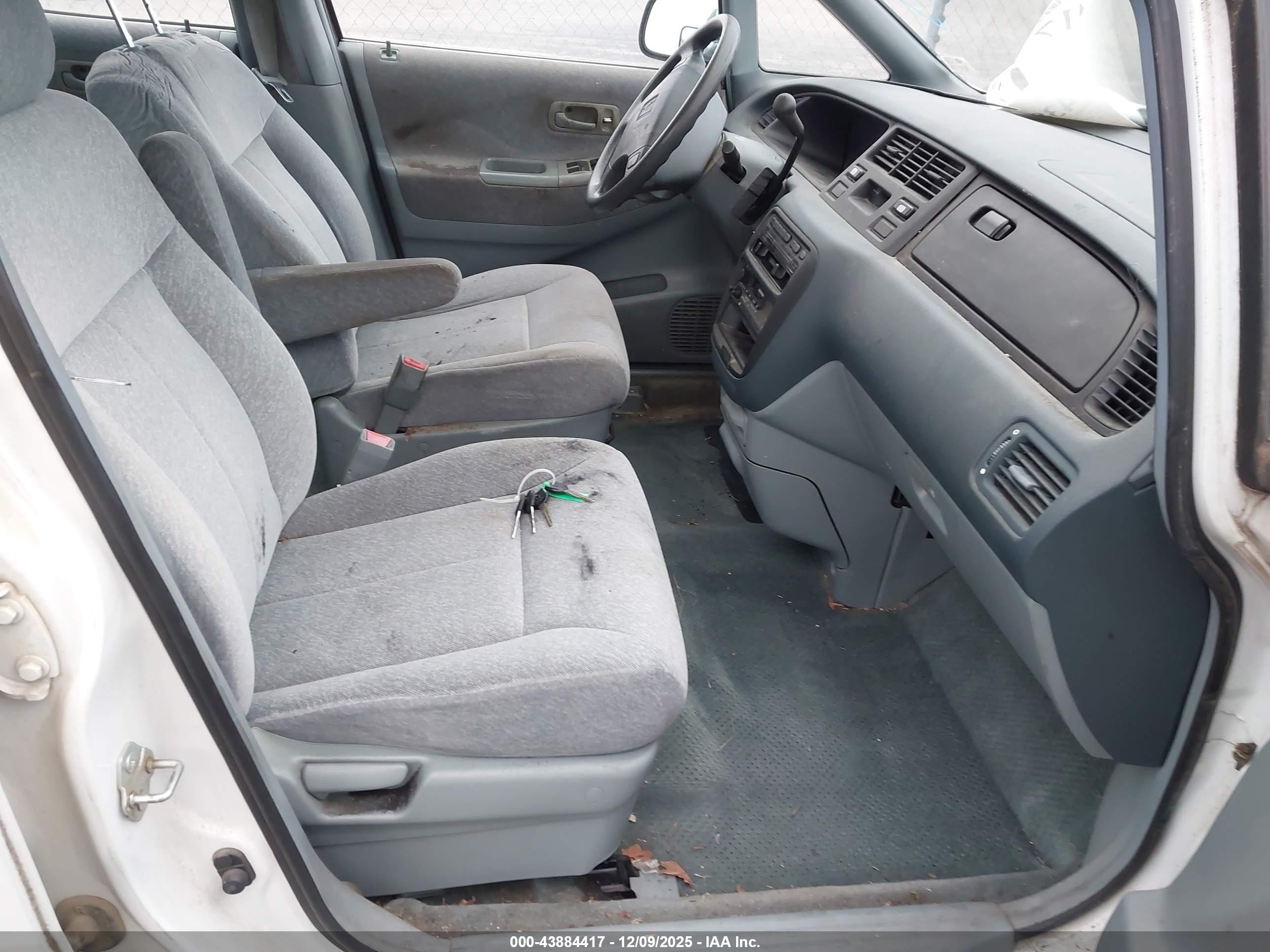 1996 Honda Odyssey Lx Белый vin: JHMRA186XTC013939