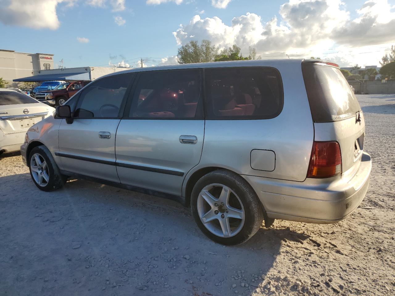 1997 Honda Odyssey Base Gray vin: JHMRA186XVC017167