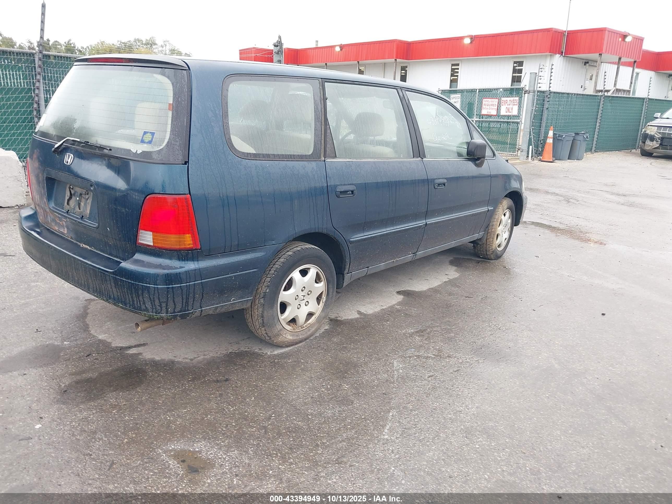 1996 Honda Odyssey Ex Dark Blue vin: JHMRA1875TC017874