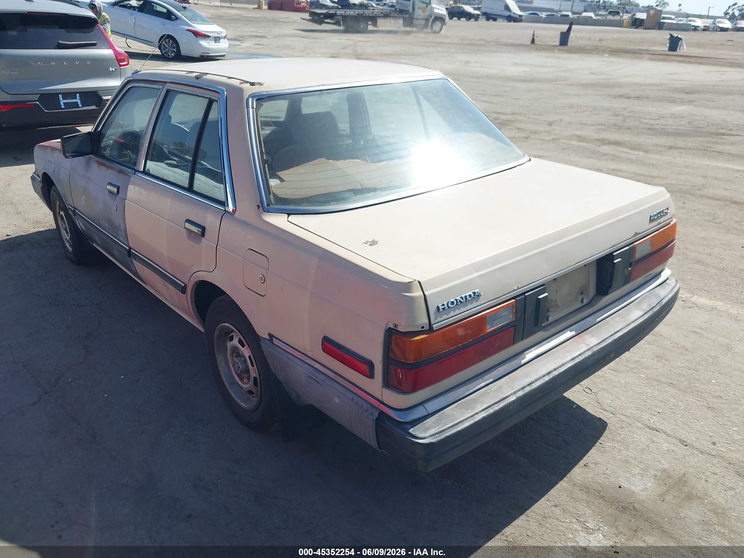 1983 Honda Accord   Brown vin: JHMSZ5427DC012544