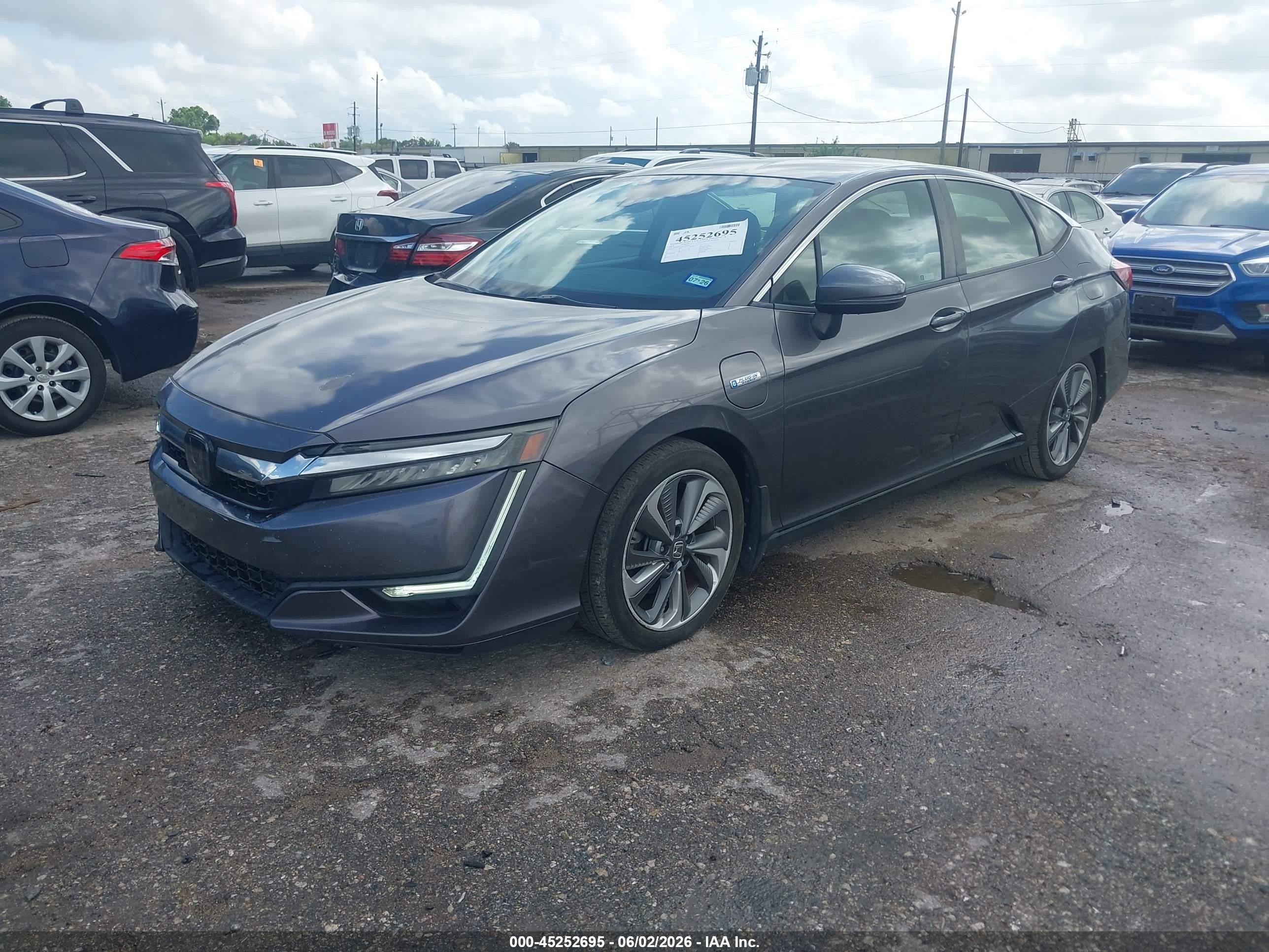 2018 Honda Clarity Plug-in Hybrid   Gray vin: JHMZC5F13JC009933