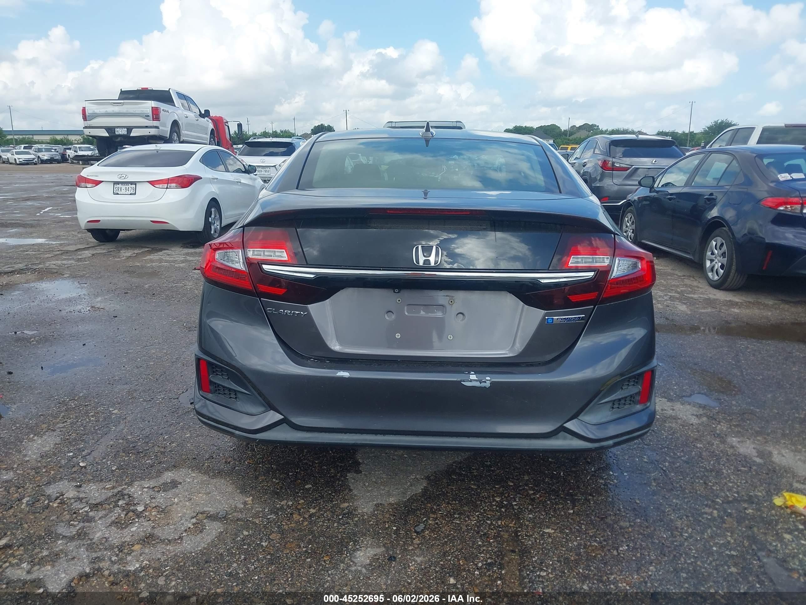 2018 Honda Clarity Plug-in Hybrid   Gray vin: JHMZC5F13JC009933