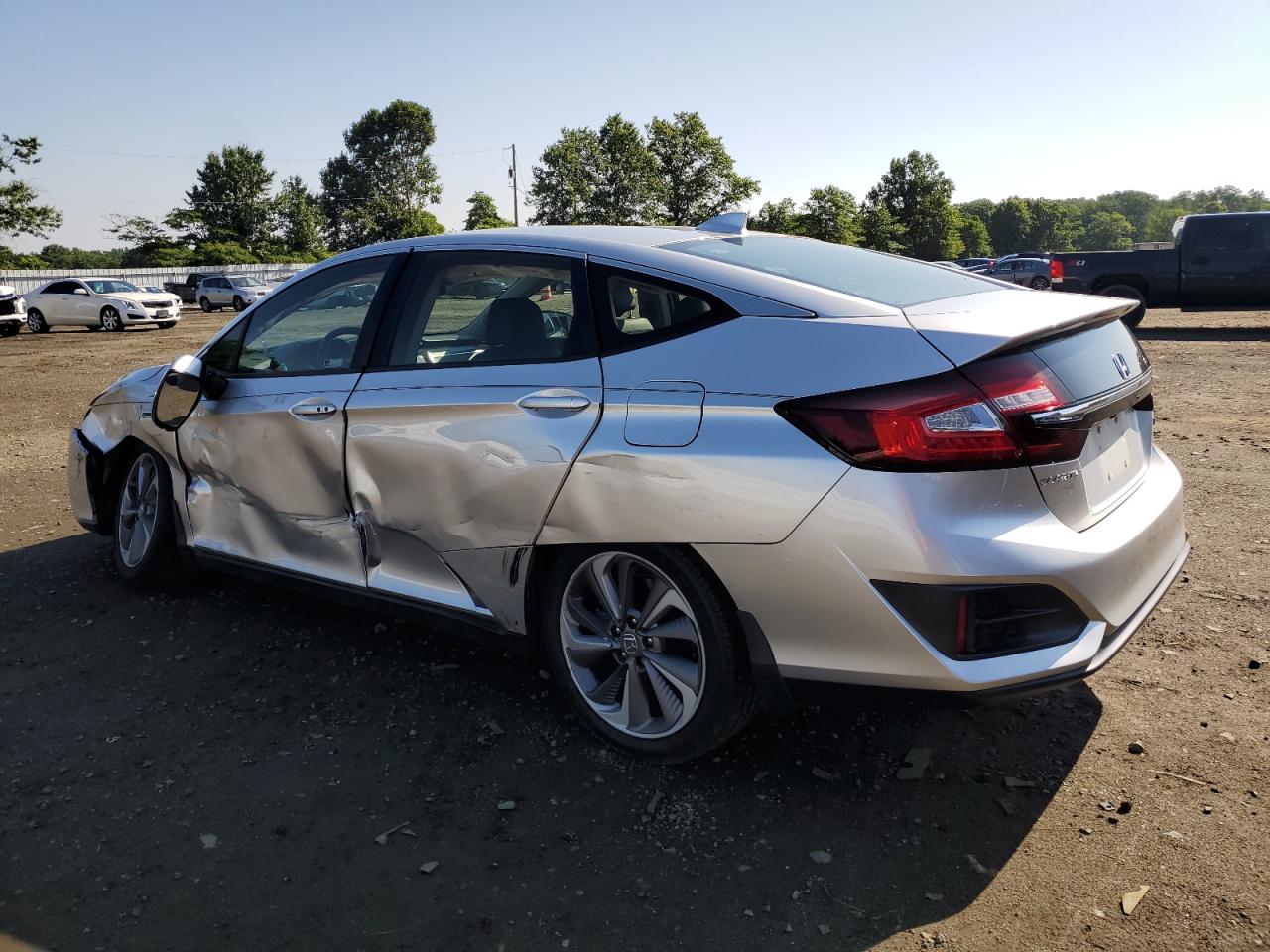 2021 Honda Clarity    Серебряный vin: JHMZC5F13MC000007