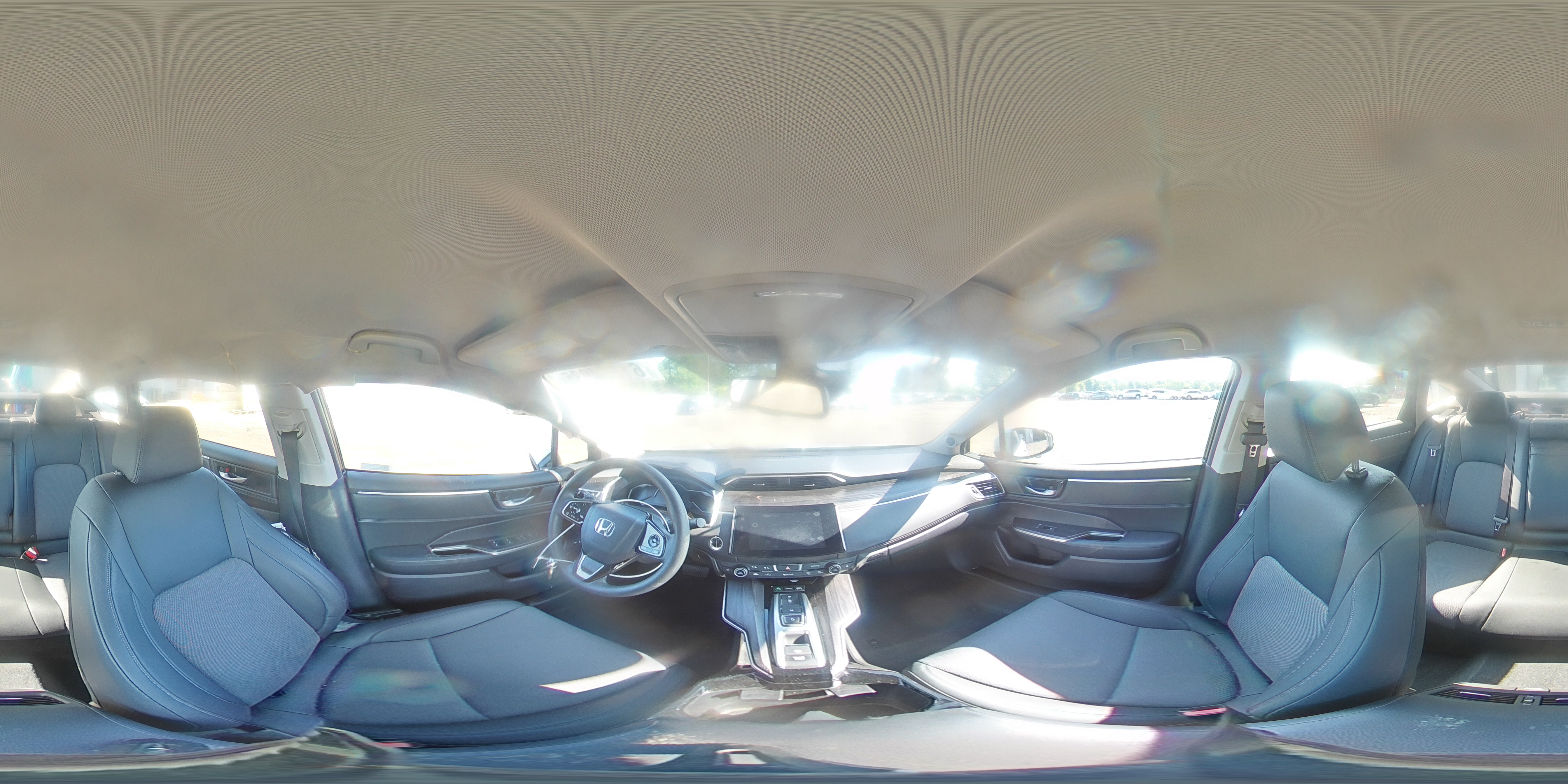 2021 Honda Clarity    Серебряный vin: JHMZC5F13MC000007