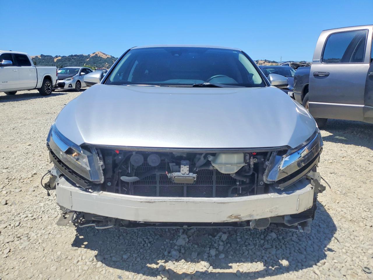 2019 Honda Clarity Silver vin: JHMZC5F15KC006792