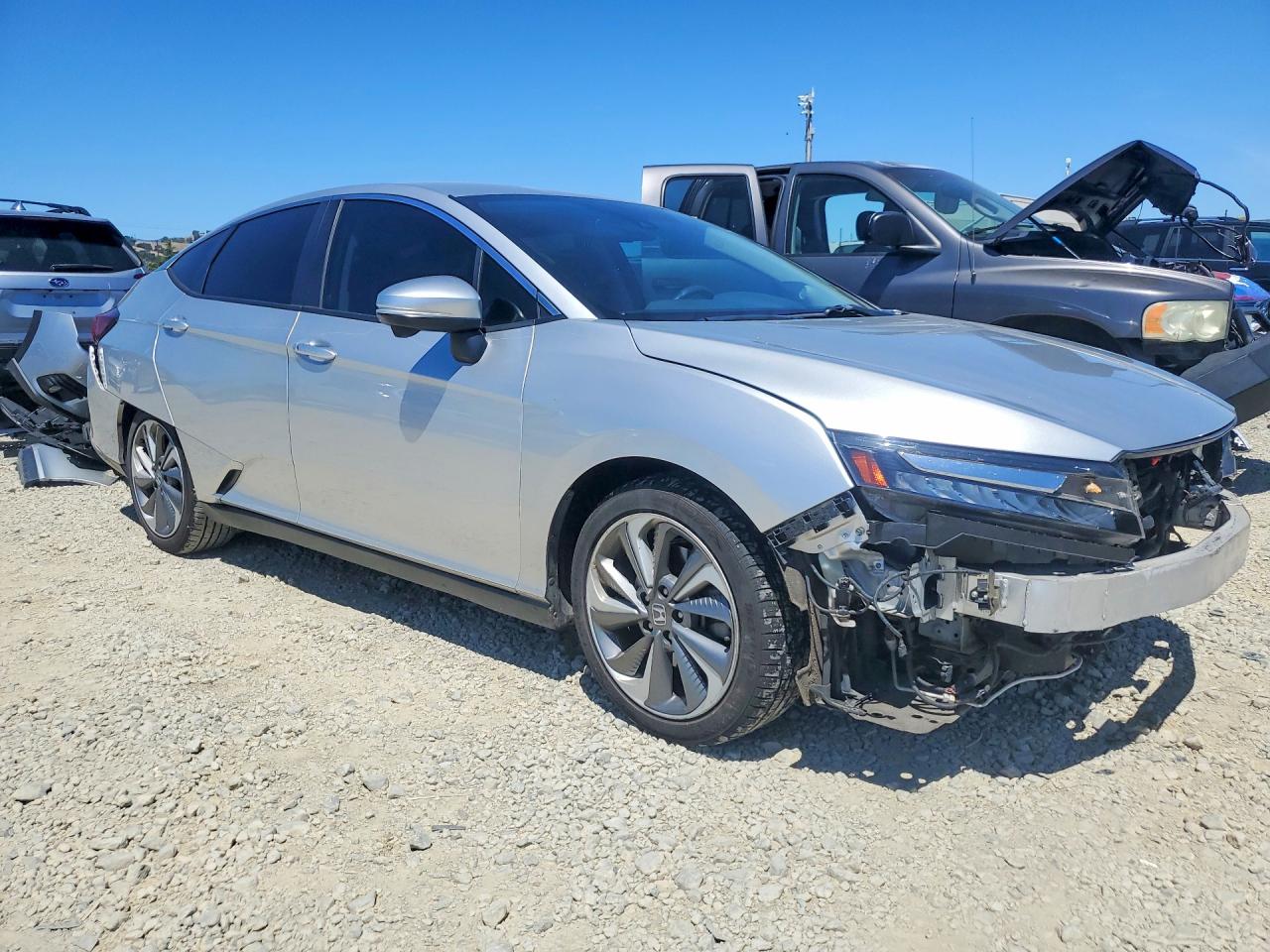 2019 Honda Clarity Silver vin: JHMZC5F15KC006792