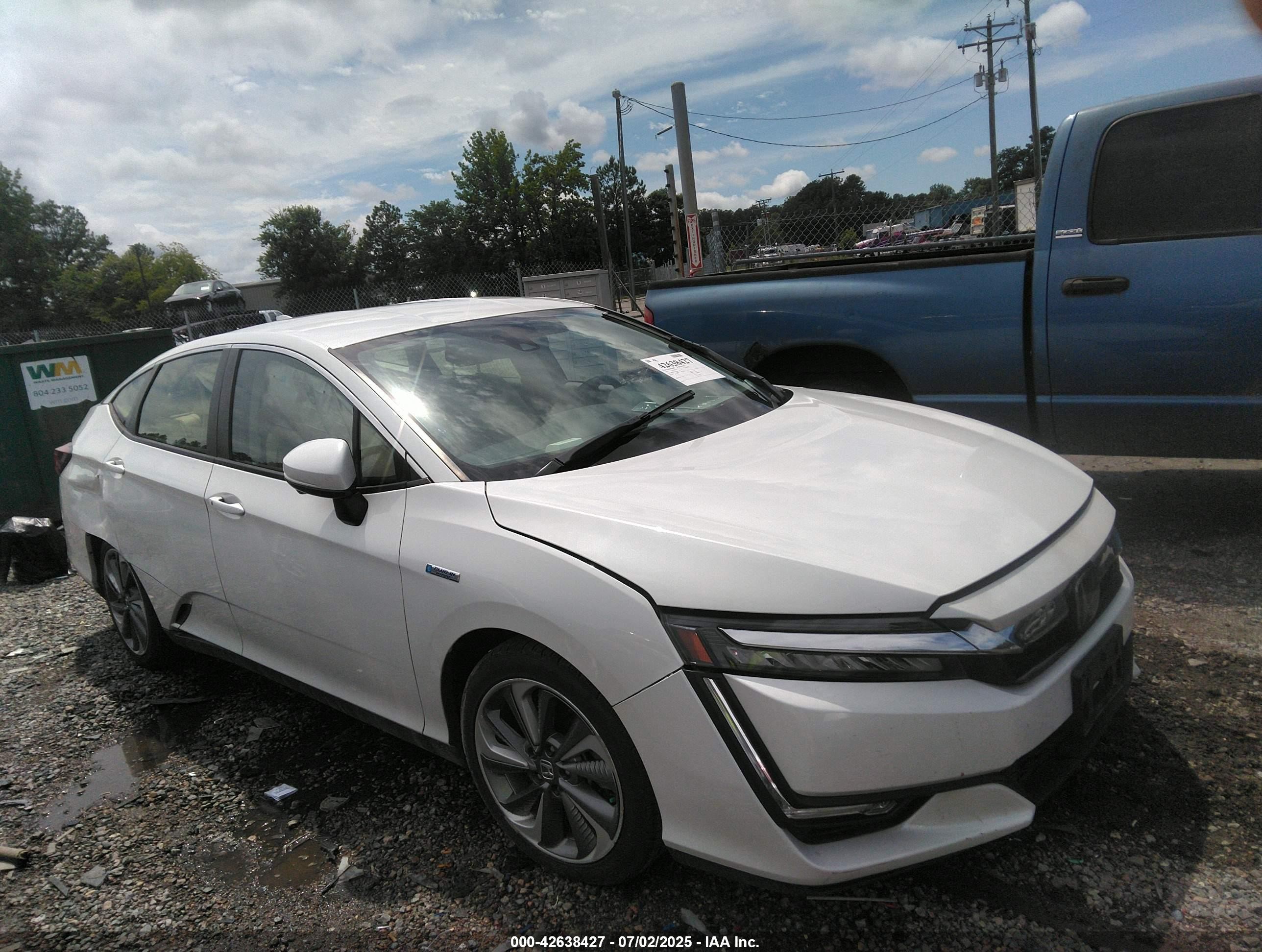 2021 Honda Clarity Plug-in Hybrid   White vin: JHMZC5F15MC000204
