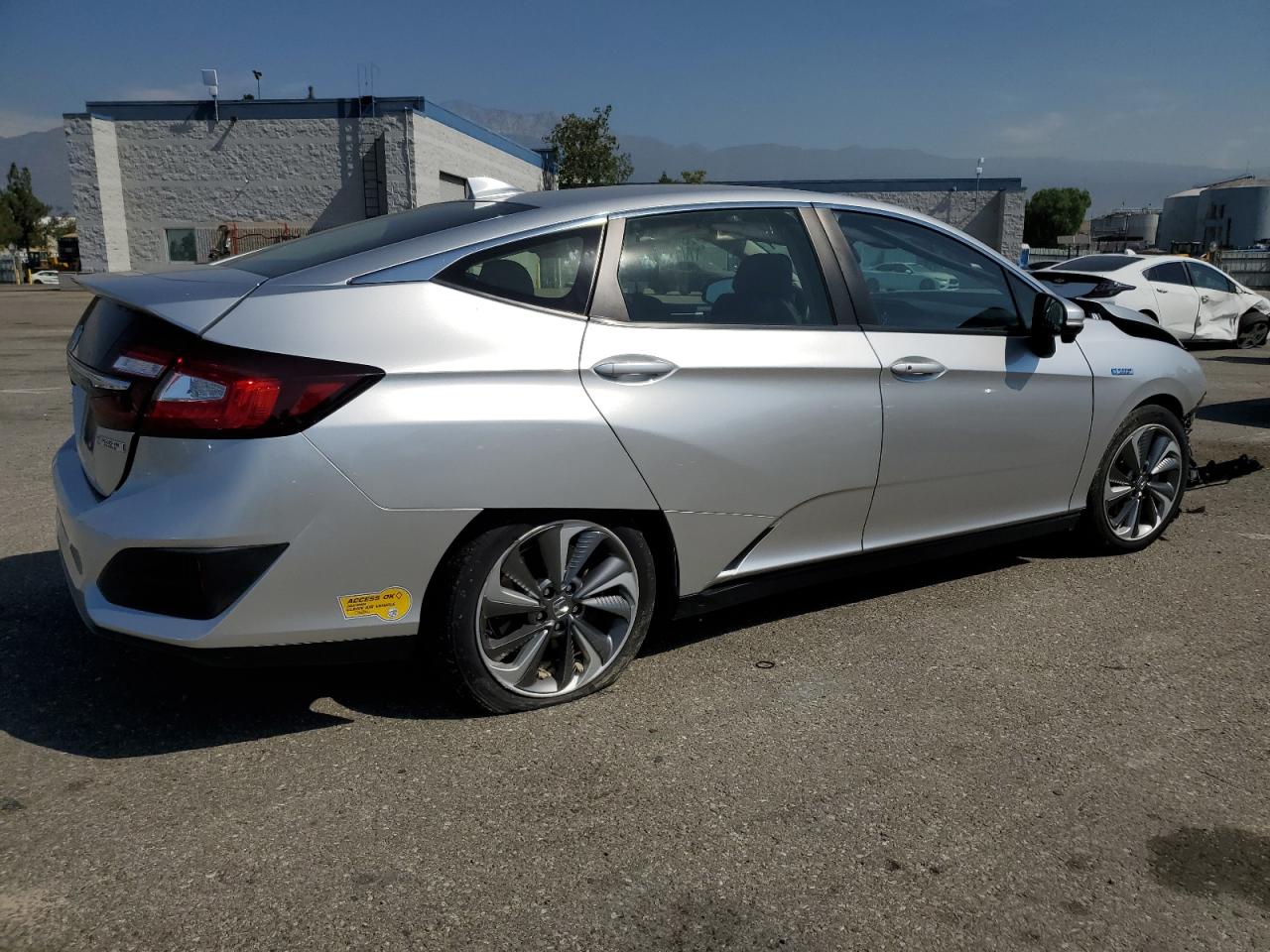 2021 Honda Clarity Silver vin: JHMZC5F17MC001418