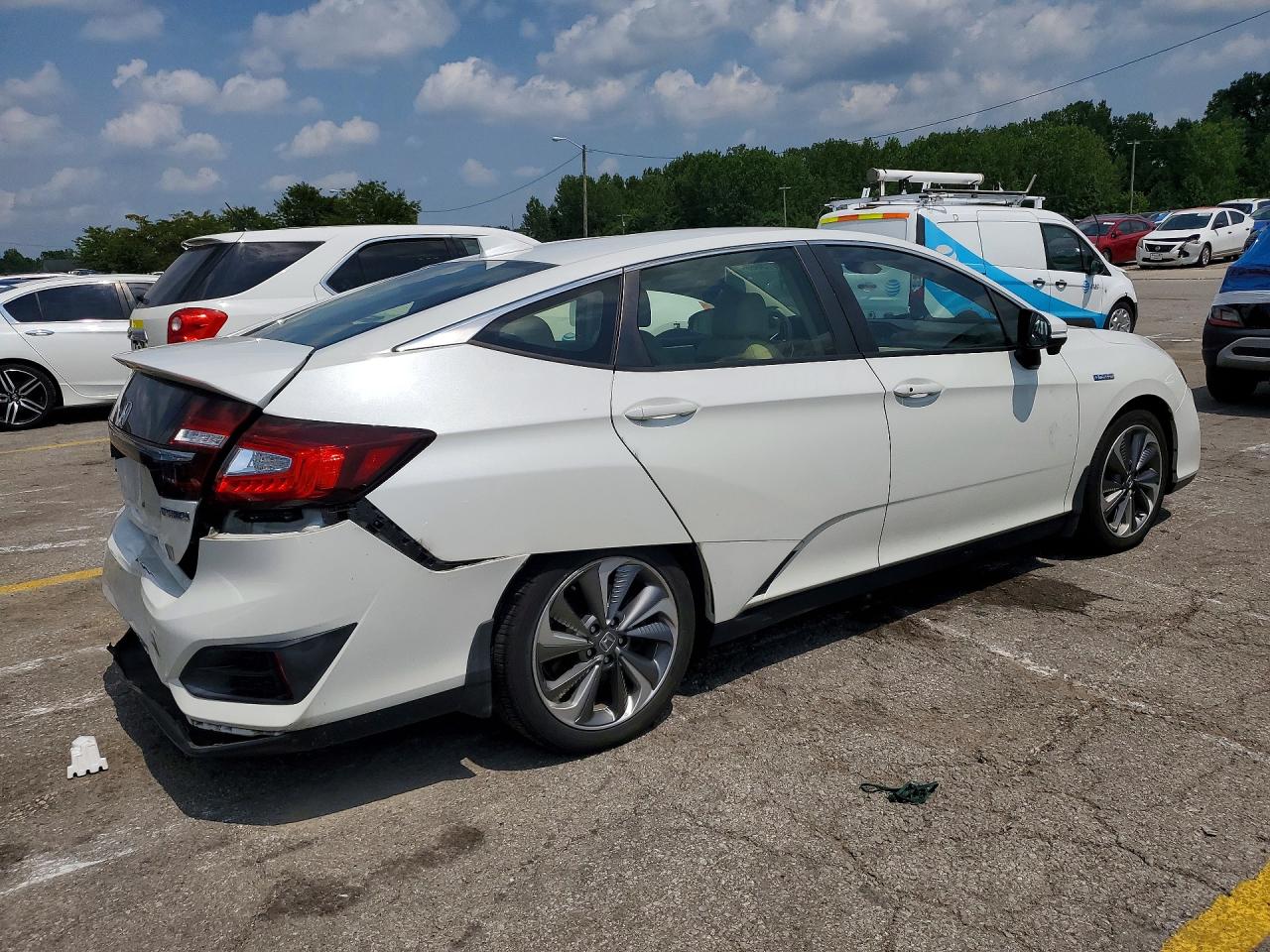 2018 Honda Clarity White vin: JHMZC5F19JC002260