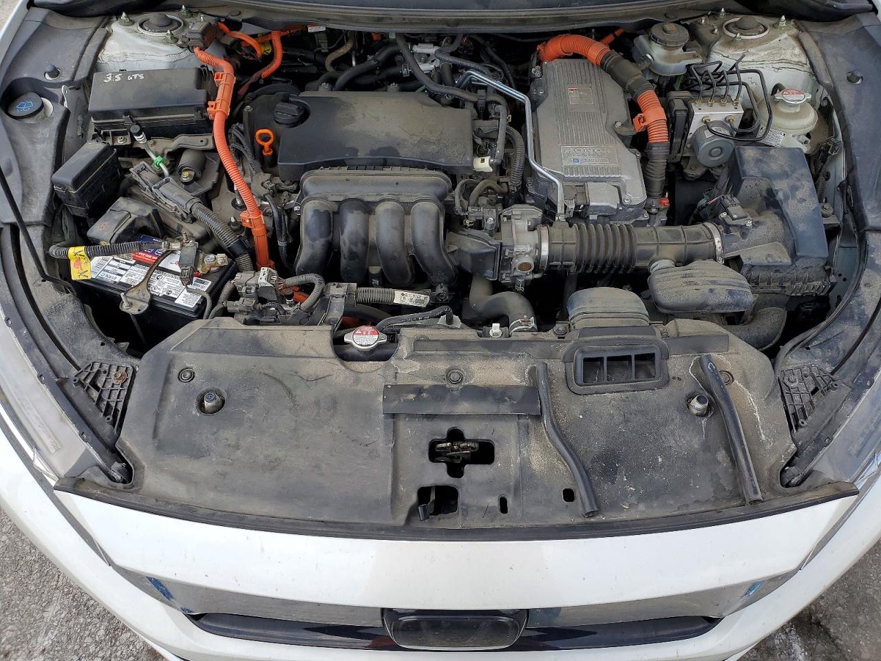 2018 Honda Clarity White vin: JHMZC5F19JC002260