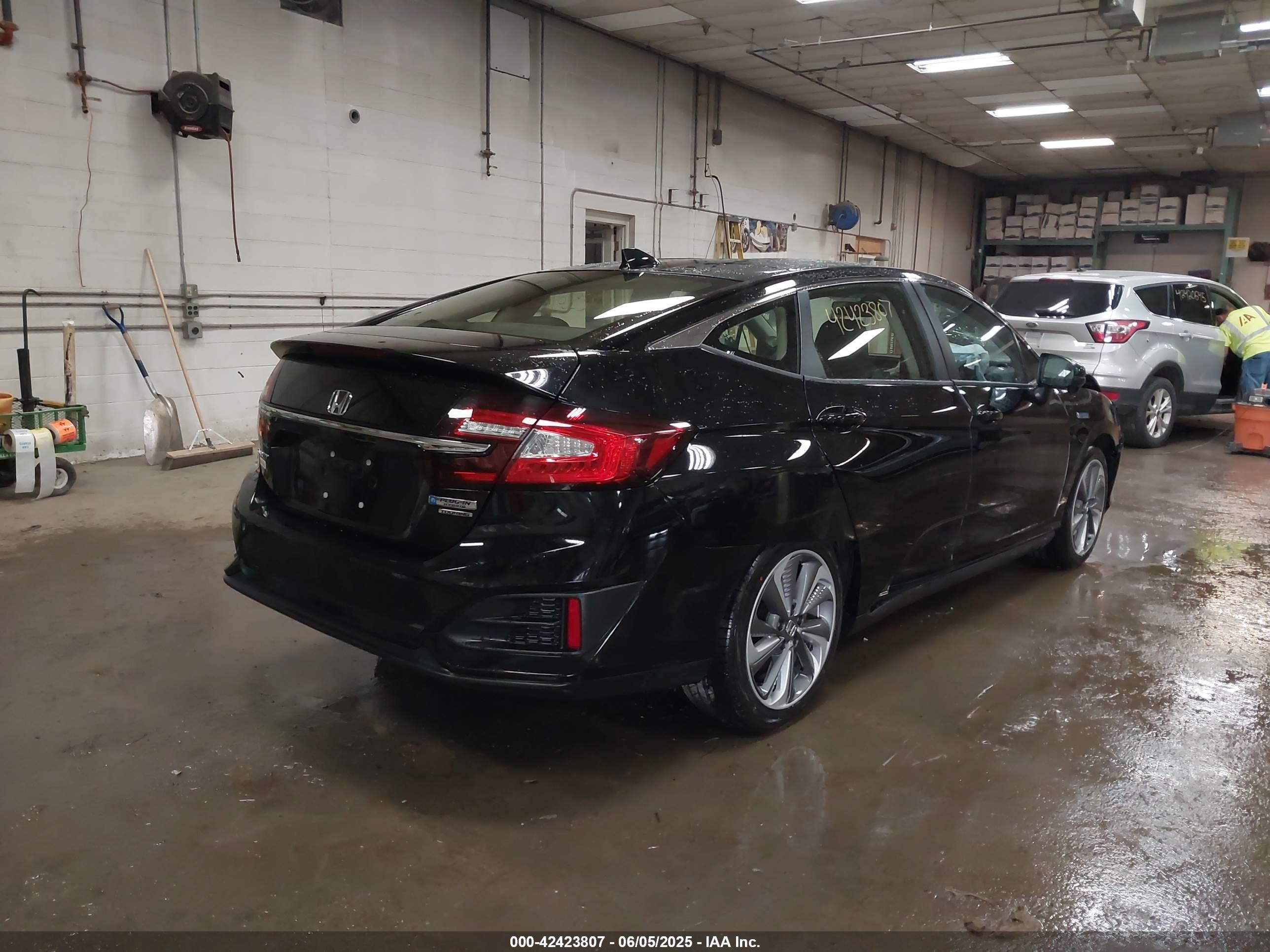 2021 Honda Clarity Plug-in Hybrid Touring Black vin: JHMZC5F30MC000063