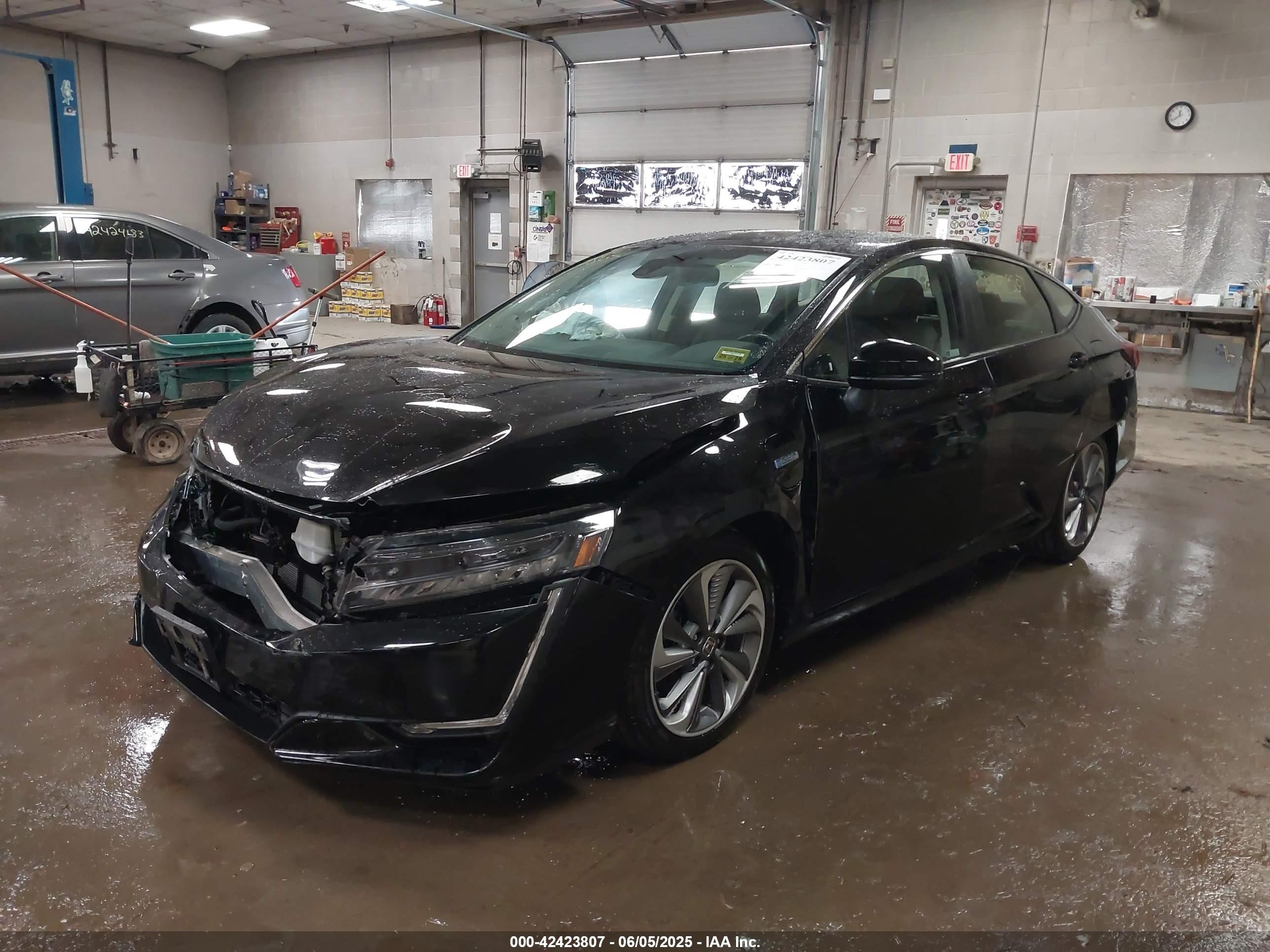 2021 Honda Clarity Plug-in Hybrid Touring Black vin: JHMZC5F30MC000063