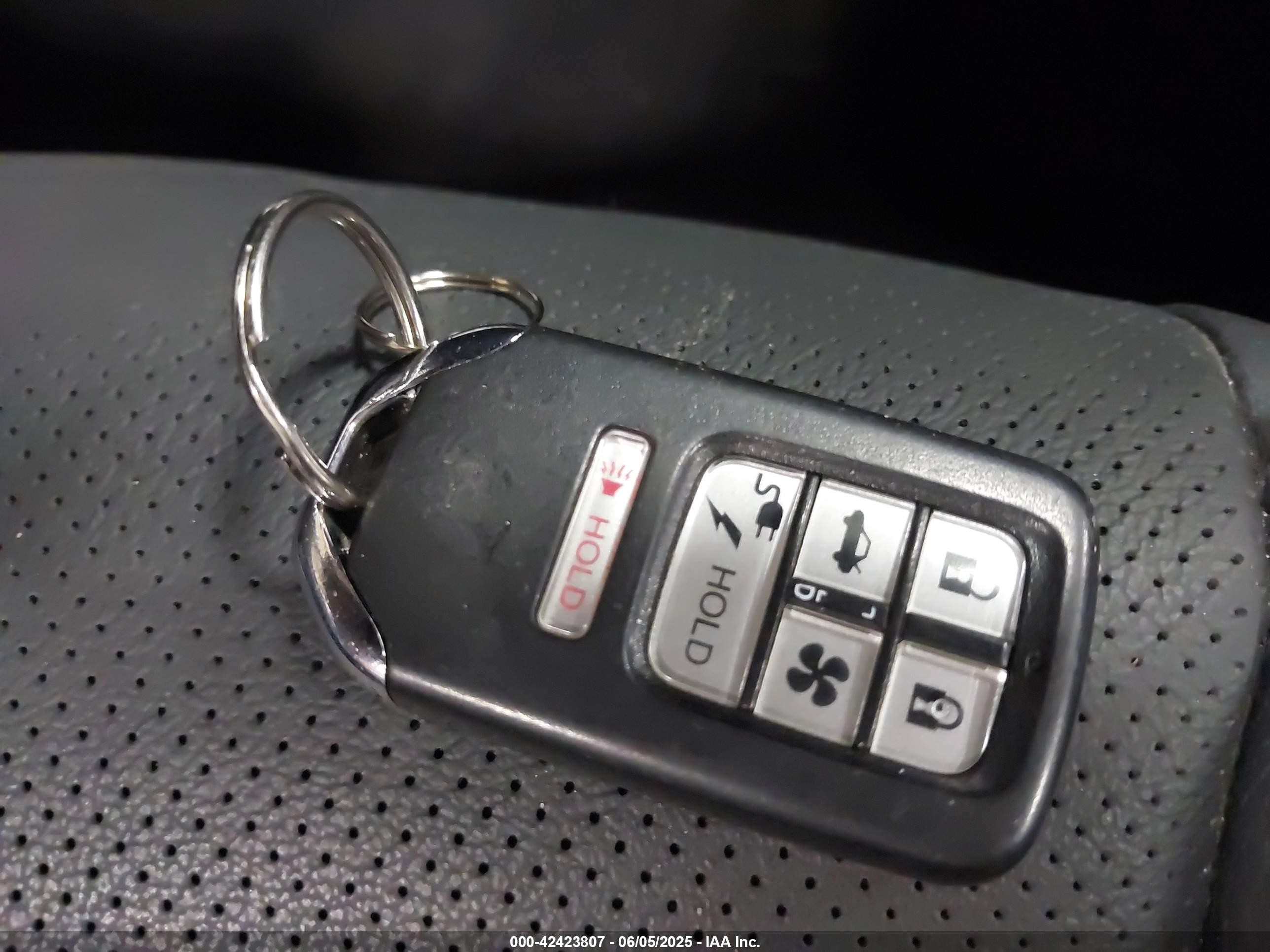 2021 Honda Clarity Plug-in Hybrid Touring Black vin: JHMZC5F30MC000063