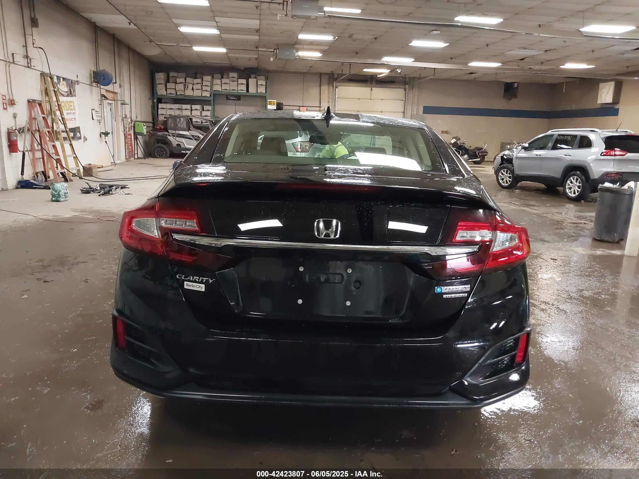 2021 Honda Clarity Plug-in Hybrid Touring Black vin: JHMZC5F30MC000063
