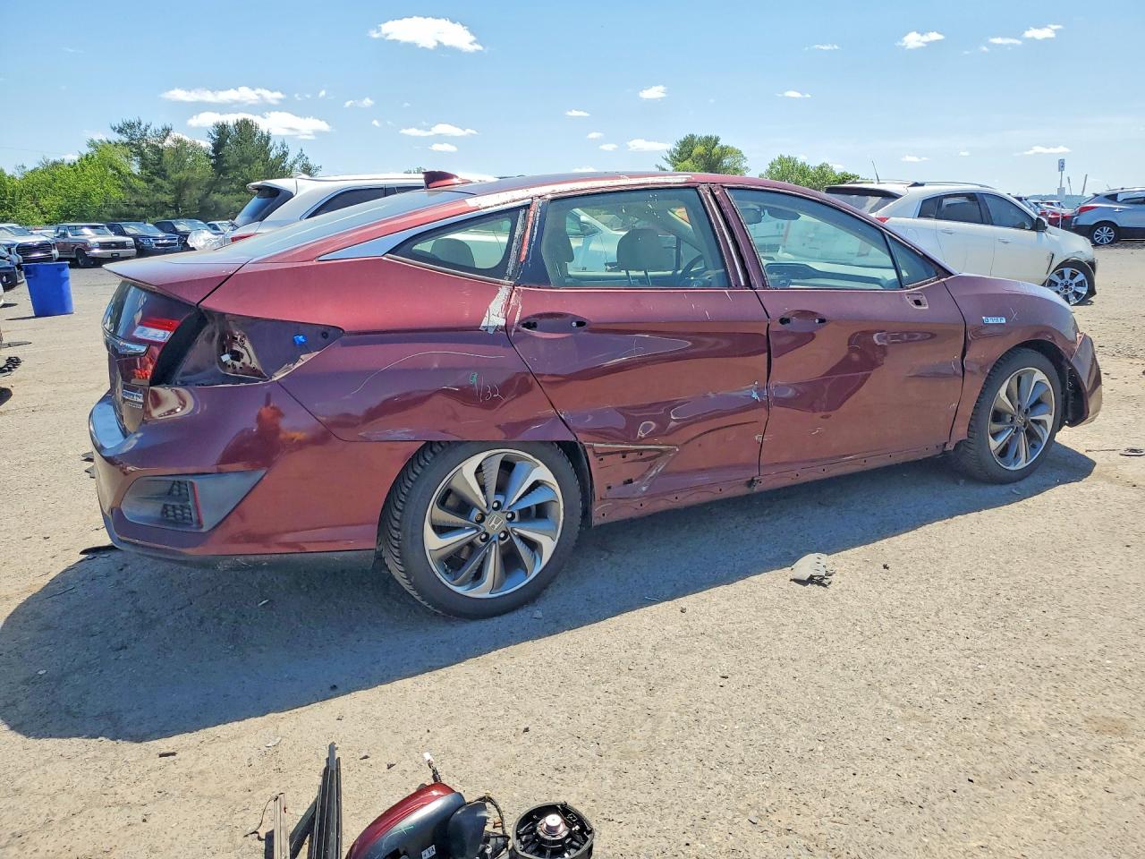 2018 Honda Clarity Touring Burgundy vin: JHMZC5F32JC005910