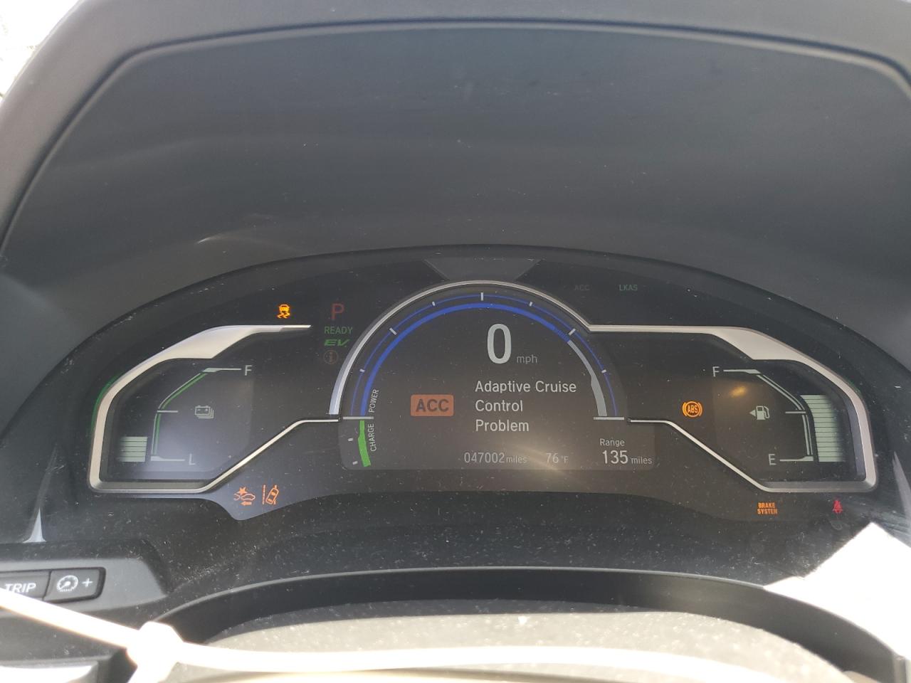 2021 Honda Clarity Touring   Белый vin: JHMZC5F33MC001479
