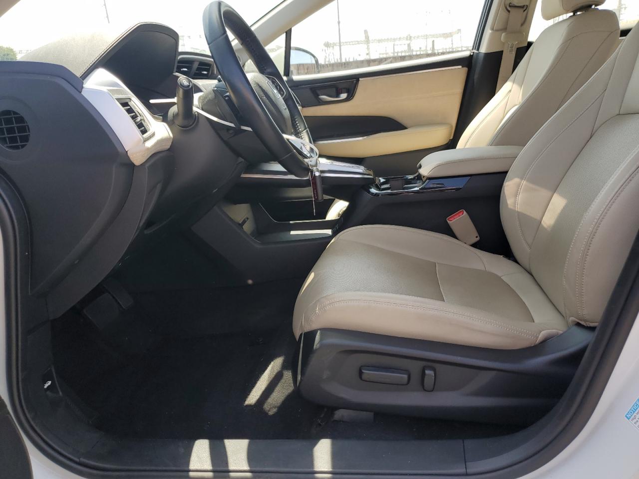 2021 Honda Clarity Touring   Белый vin: JHMZC5F33MC001479