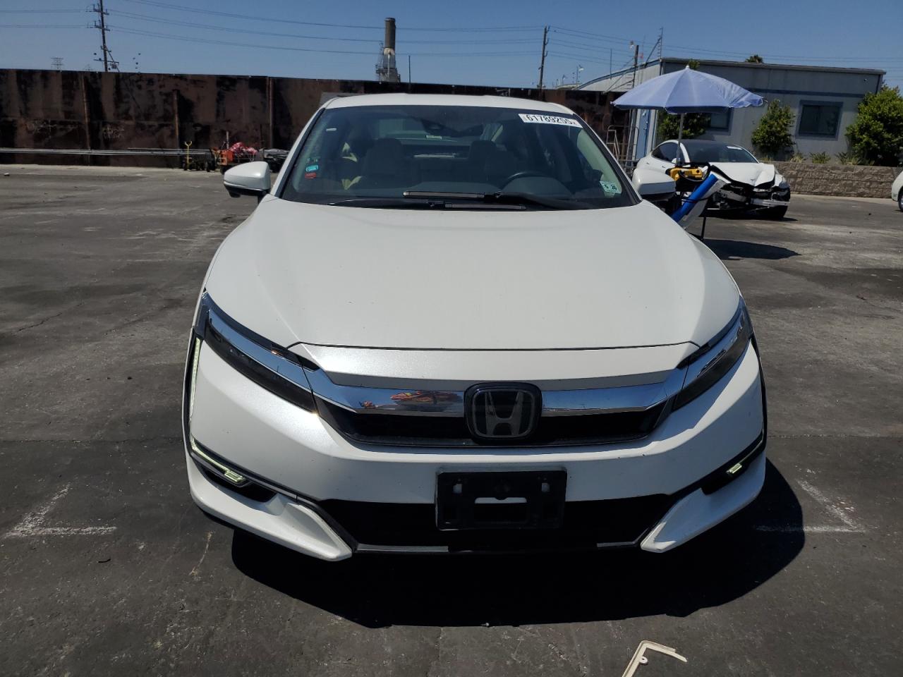 2021 Honda Clarity Touring   Белый vin: JHMZC5F33MC001479