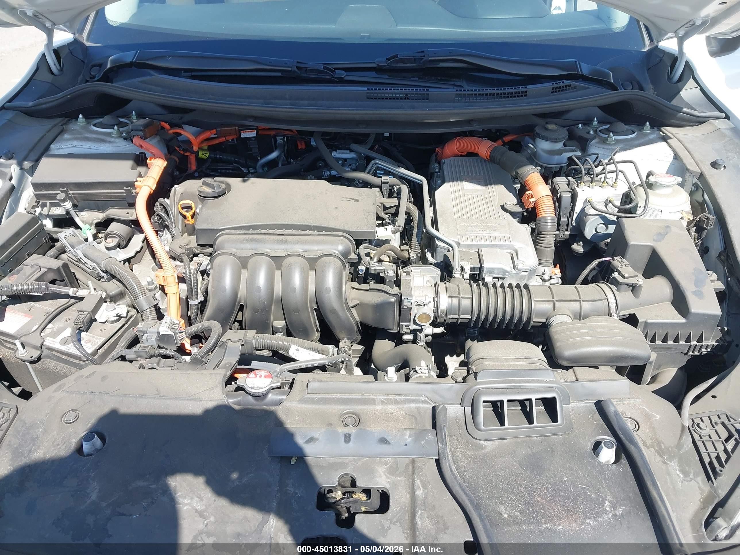 2019 Honda Clarity Plug-in Hybrid Touring White vin: JHMZC5F34KC001732