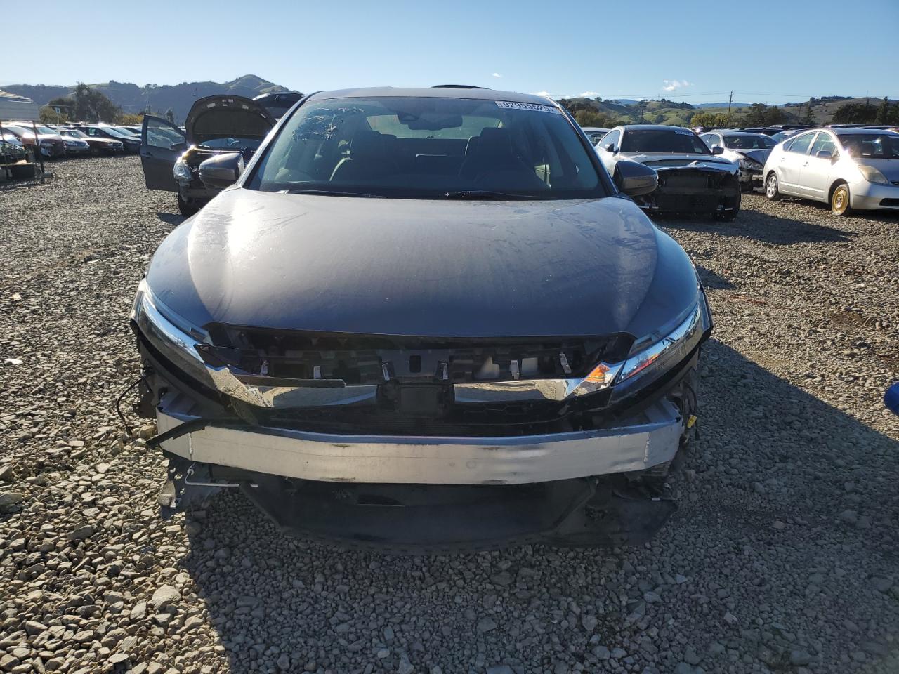 2020 Honda Clarity Touring Charcoal vin: JHMZC5F34LC000405
