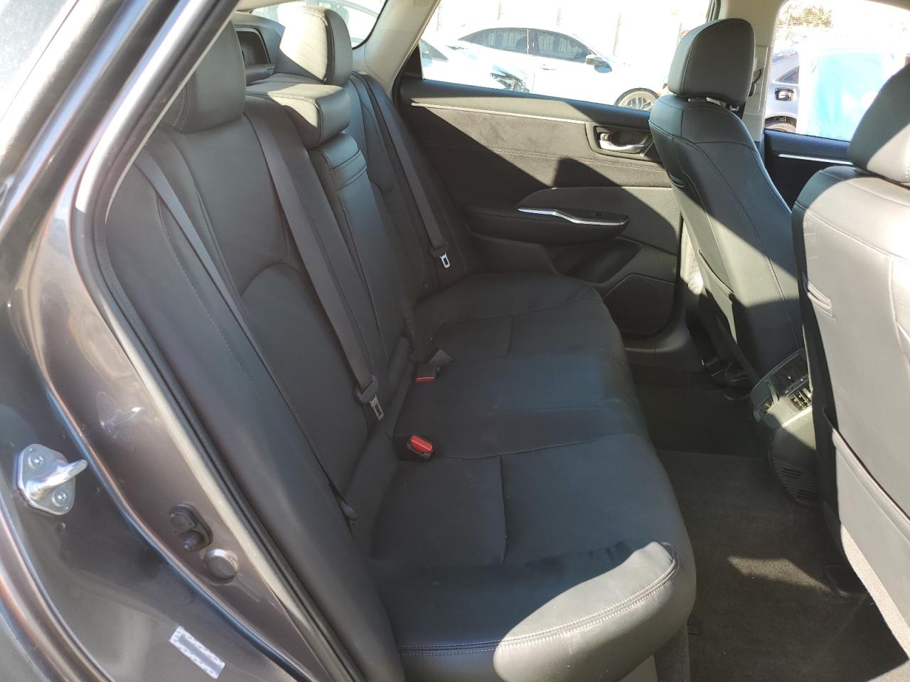 2020 Honda Clarity Touring Charcoal vin: JHMZC5F34LC000405