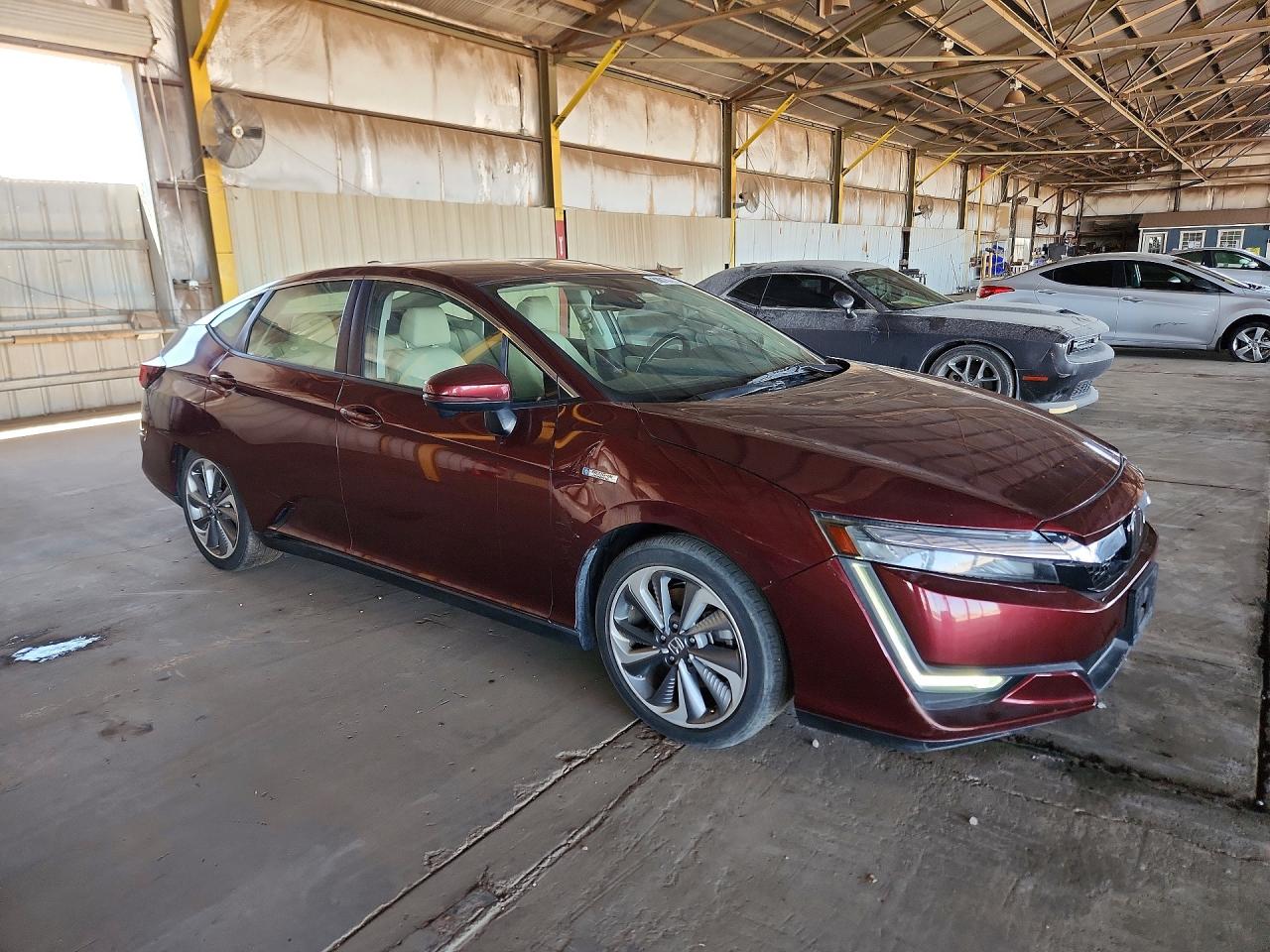 2018 Honda Clarity Touring Burgundy vin: JHMZC5F35JC020918