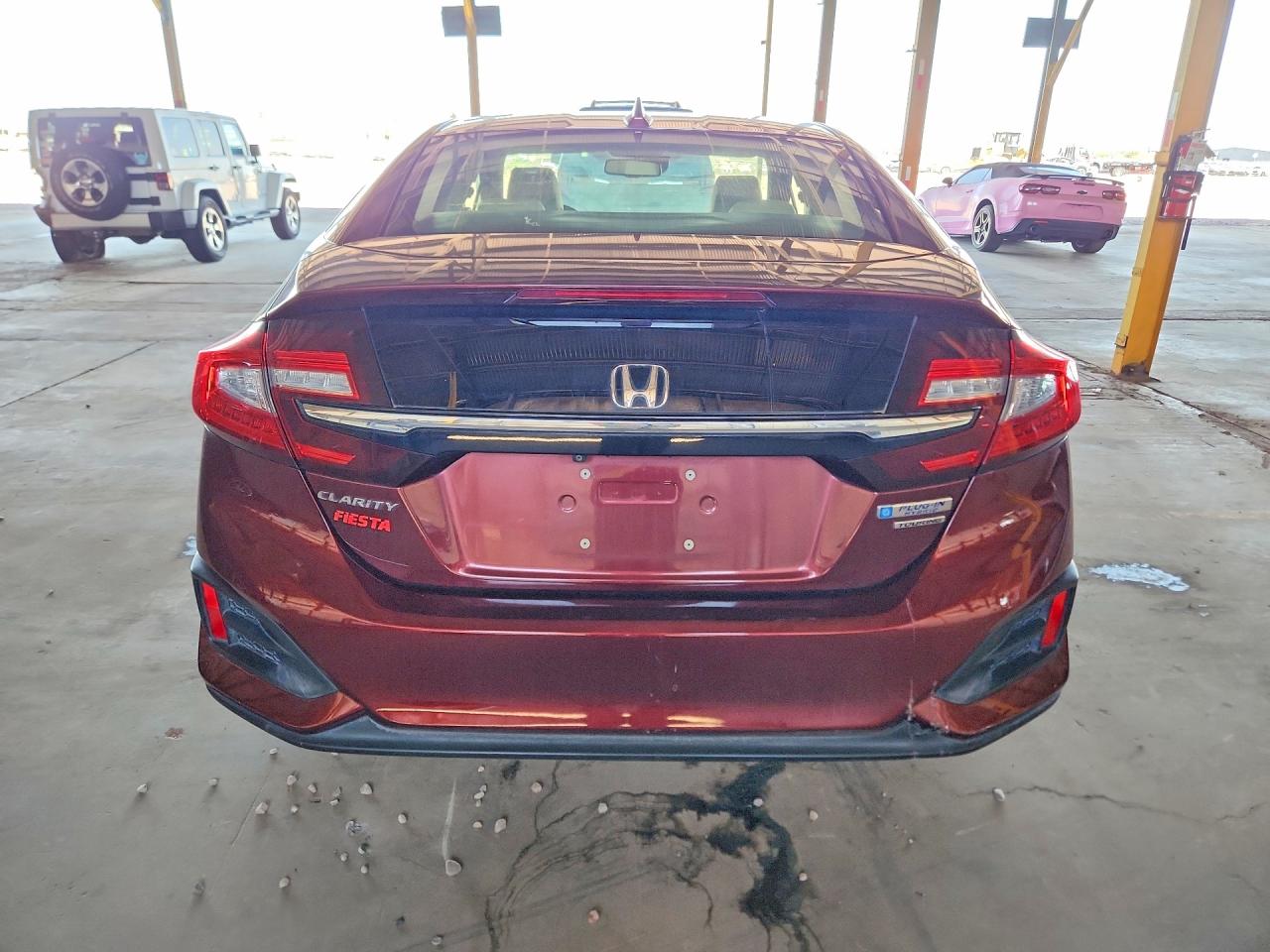 2018 Honda Clarity Touring Burgundy vin: JHMZC5F35JC020918