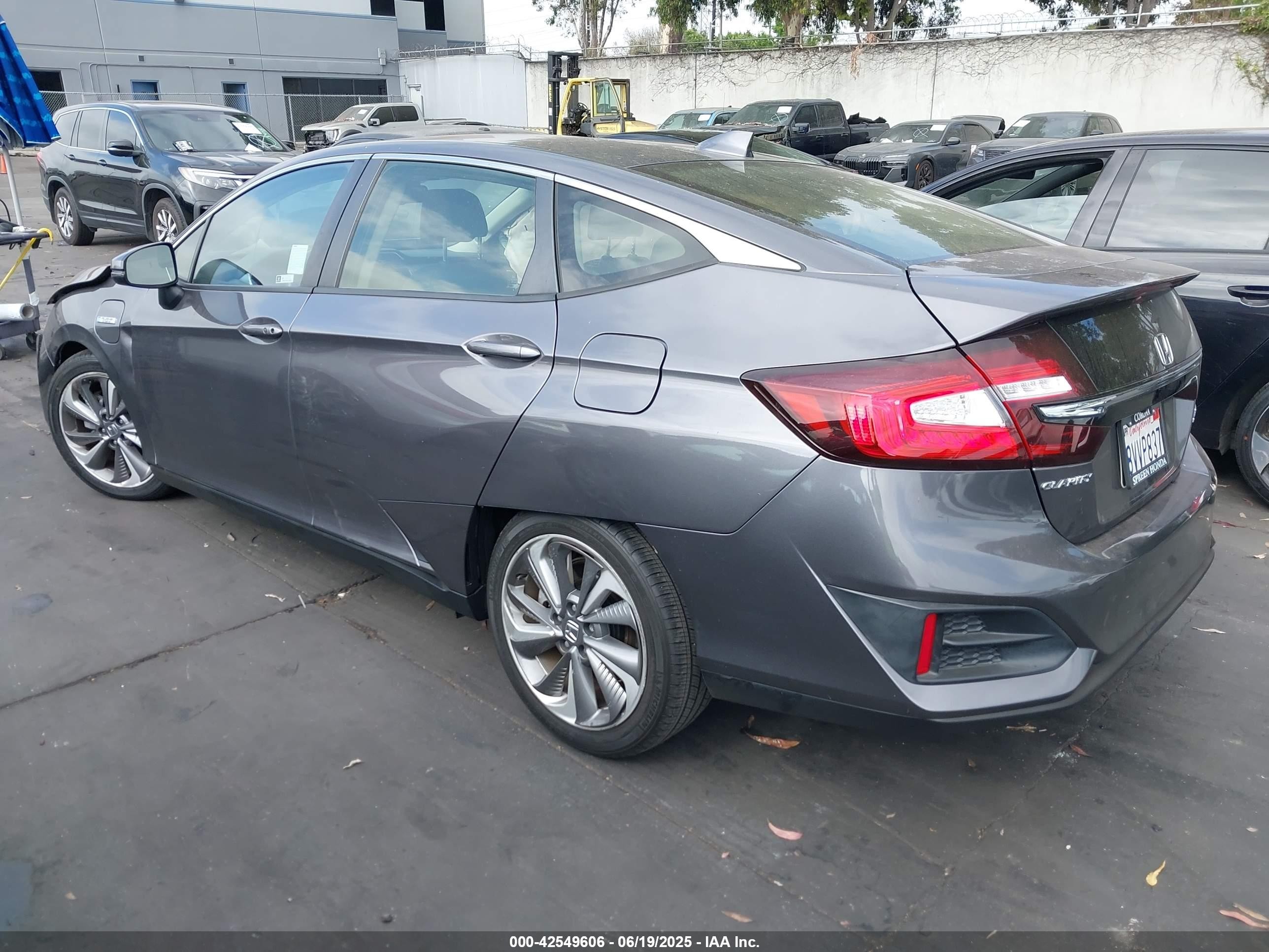 2021 Honda Clarity Plug-in Hybrid Touring Серый vin: JHMZC5F35MC000091