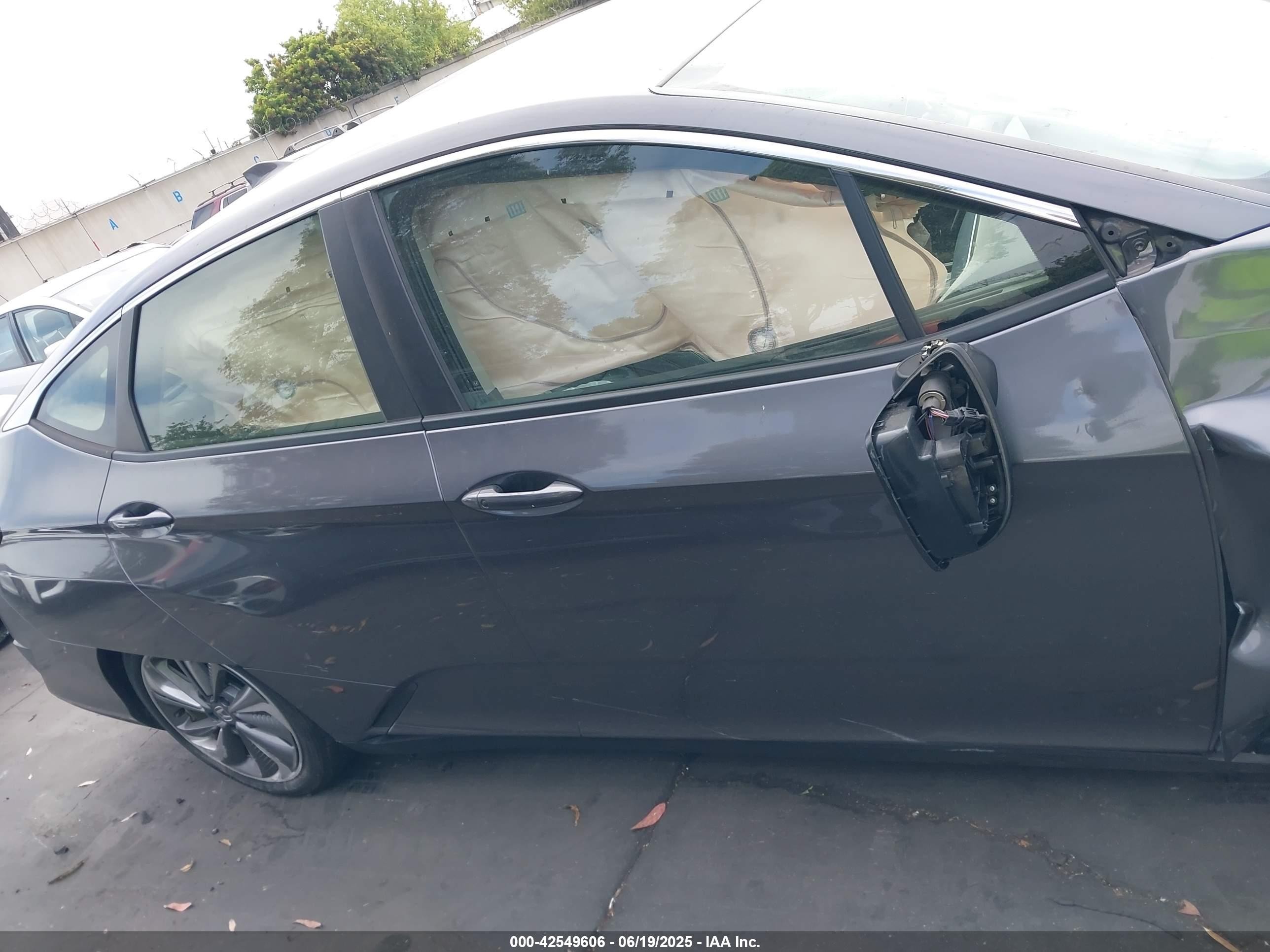 2021 Honda Clarity Plug-in Hybrid Touring Серый vin: JHMZC5F35MC000091