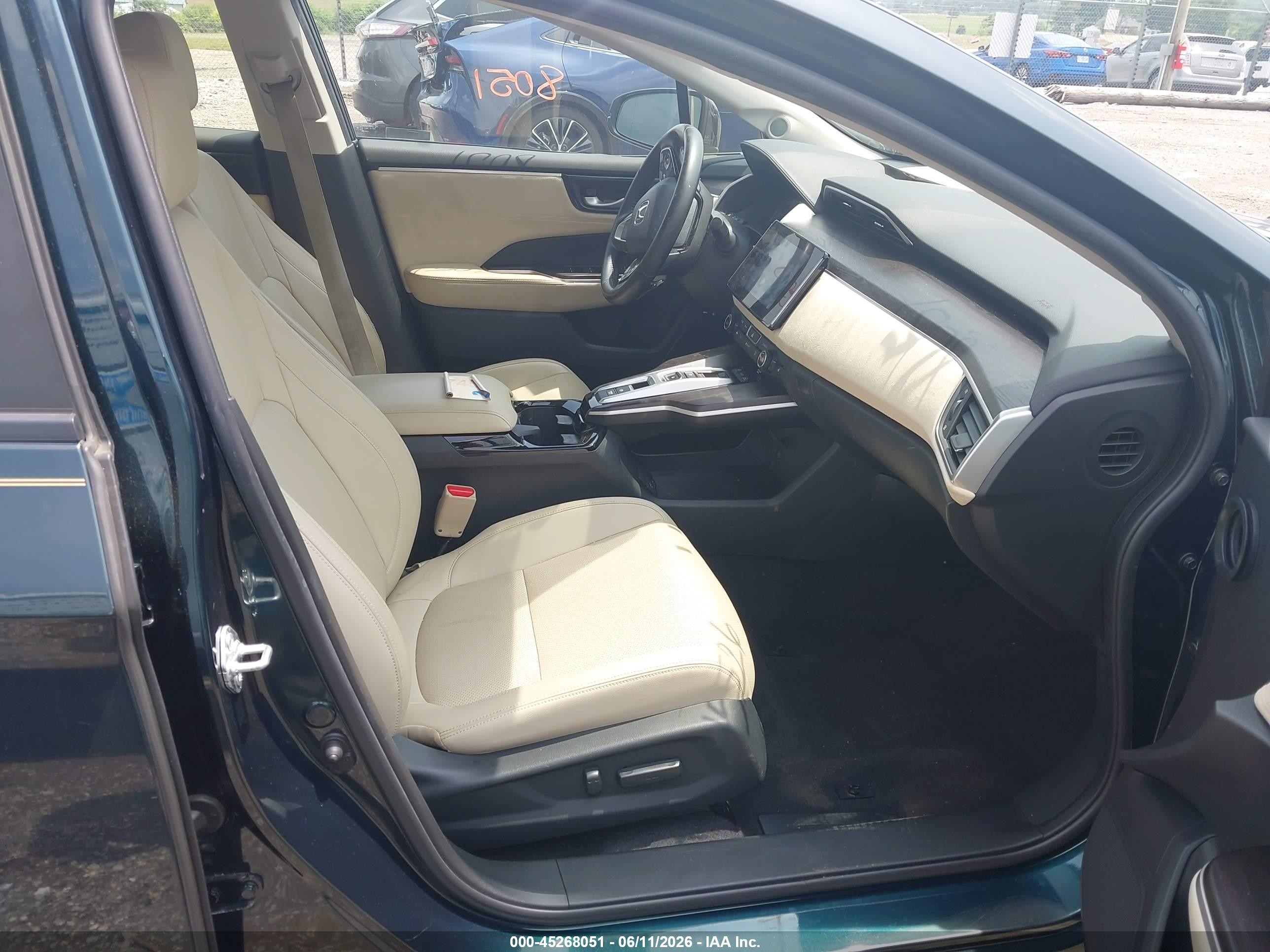 2018 Honda Clarity Plug-in Hybrid Touring Blue vin: JHMZC5F36JC002525