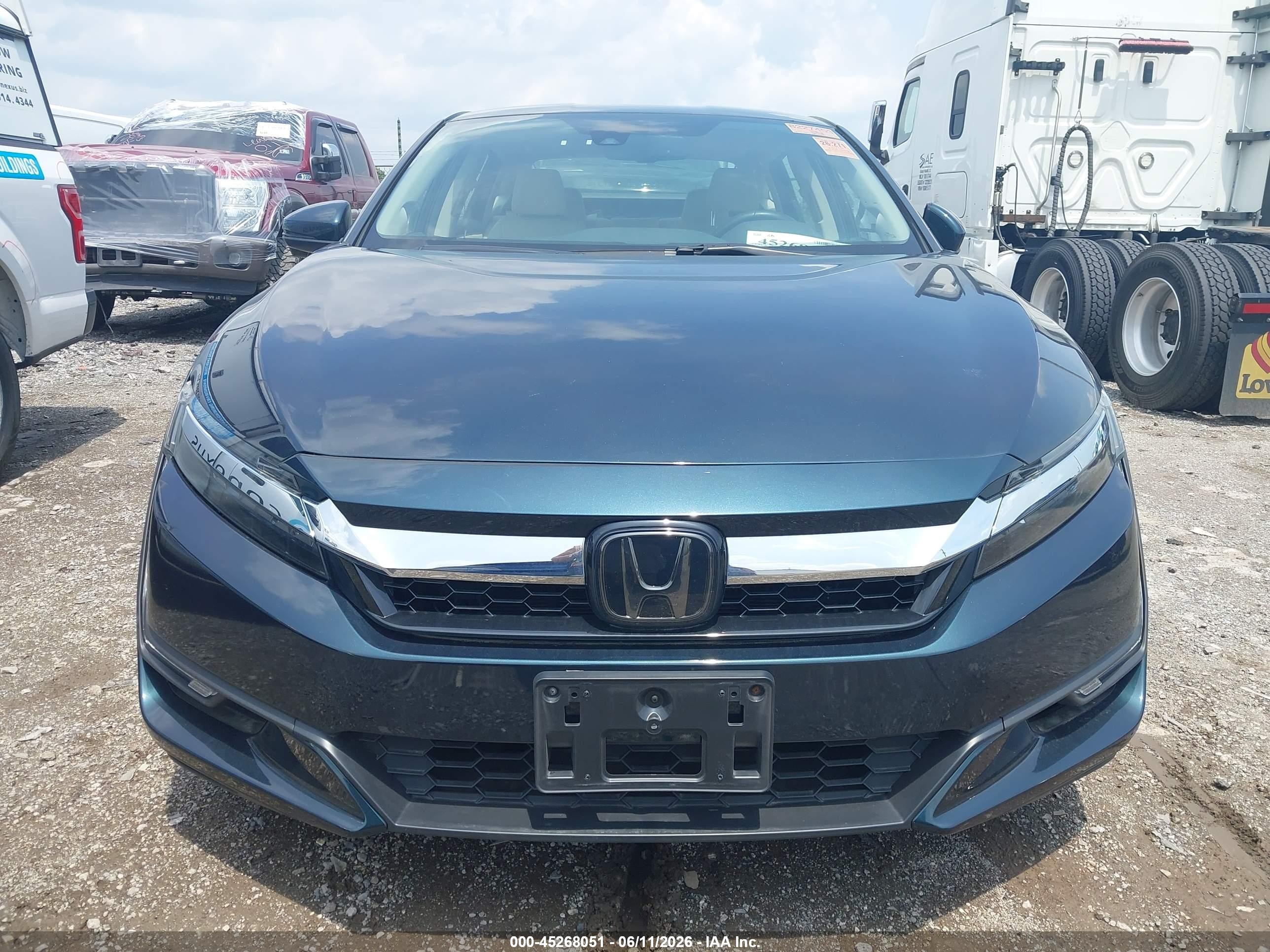 2018 Honda Clarity Plug-in Hybrid Touring Blue vin: JHMZC5F36JC002525