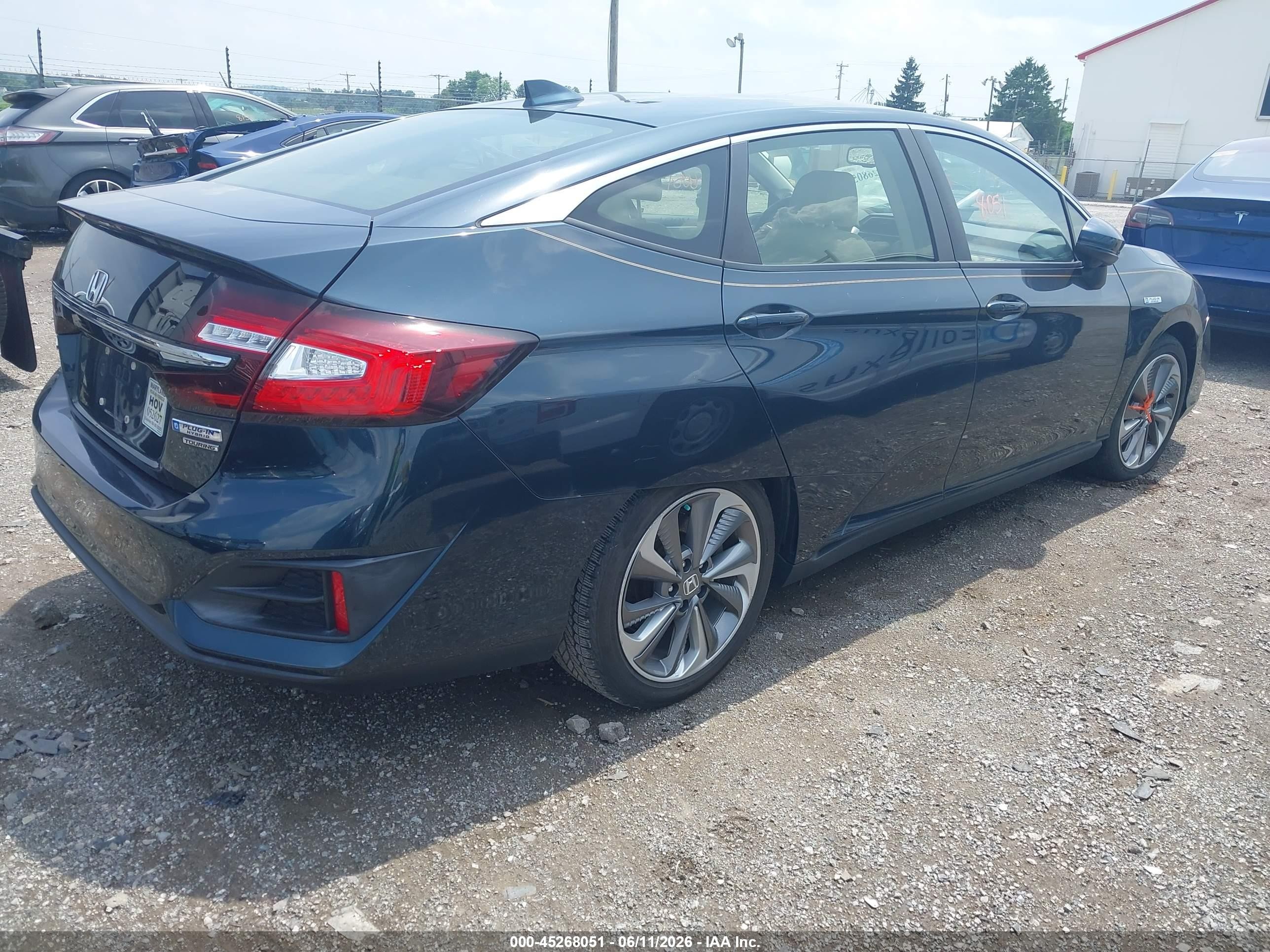2018 Honda Clarity Plug-in Hybrid Touring Blue vin: JHMZC5F36JC002525