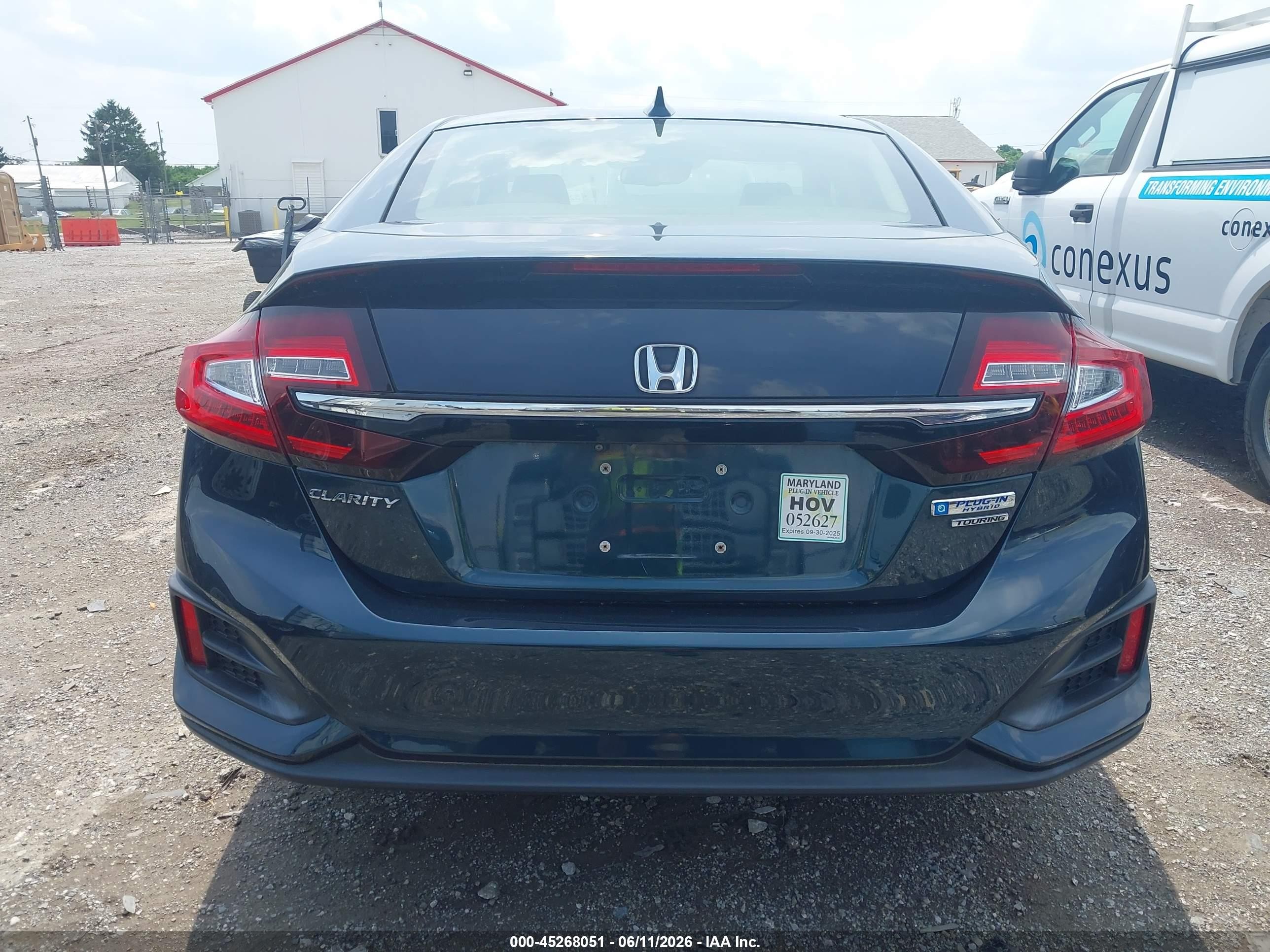 2018 Honda Clarity Plug-in Hybrid Touring Blue vin: JHMZC5F36JC002525