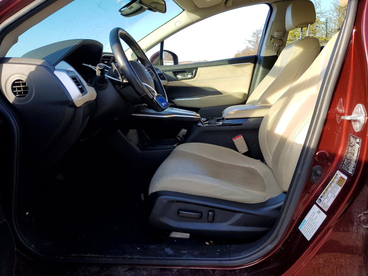 2018 Honda Clarity Touring Burgundy vin: JHMZC5F36JC007823