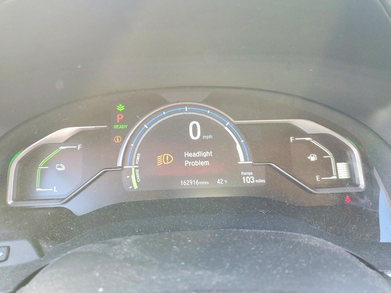 2018 Honda Clarity Touring Burgundy vin: JHMZC5F36JC007823