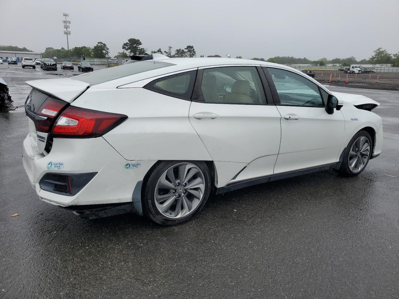 2021 Honda Clarity Touring   Белый vin: JHMZC5F36MC001086