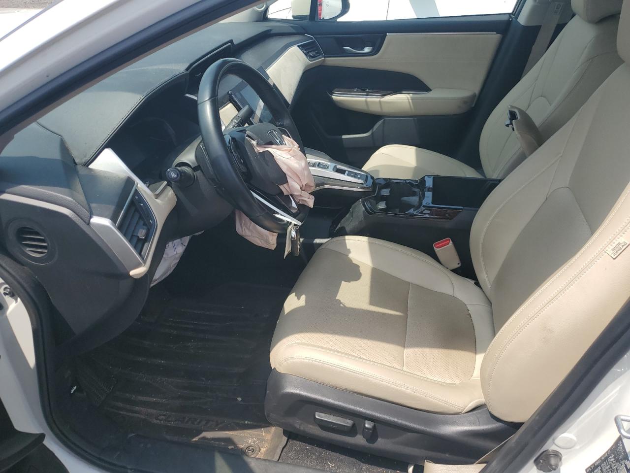 2021 Honda Clarity Touring   Белый vin: JHMZC5F36MC001086