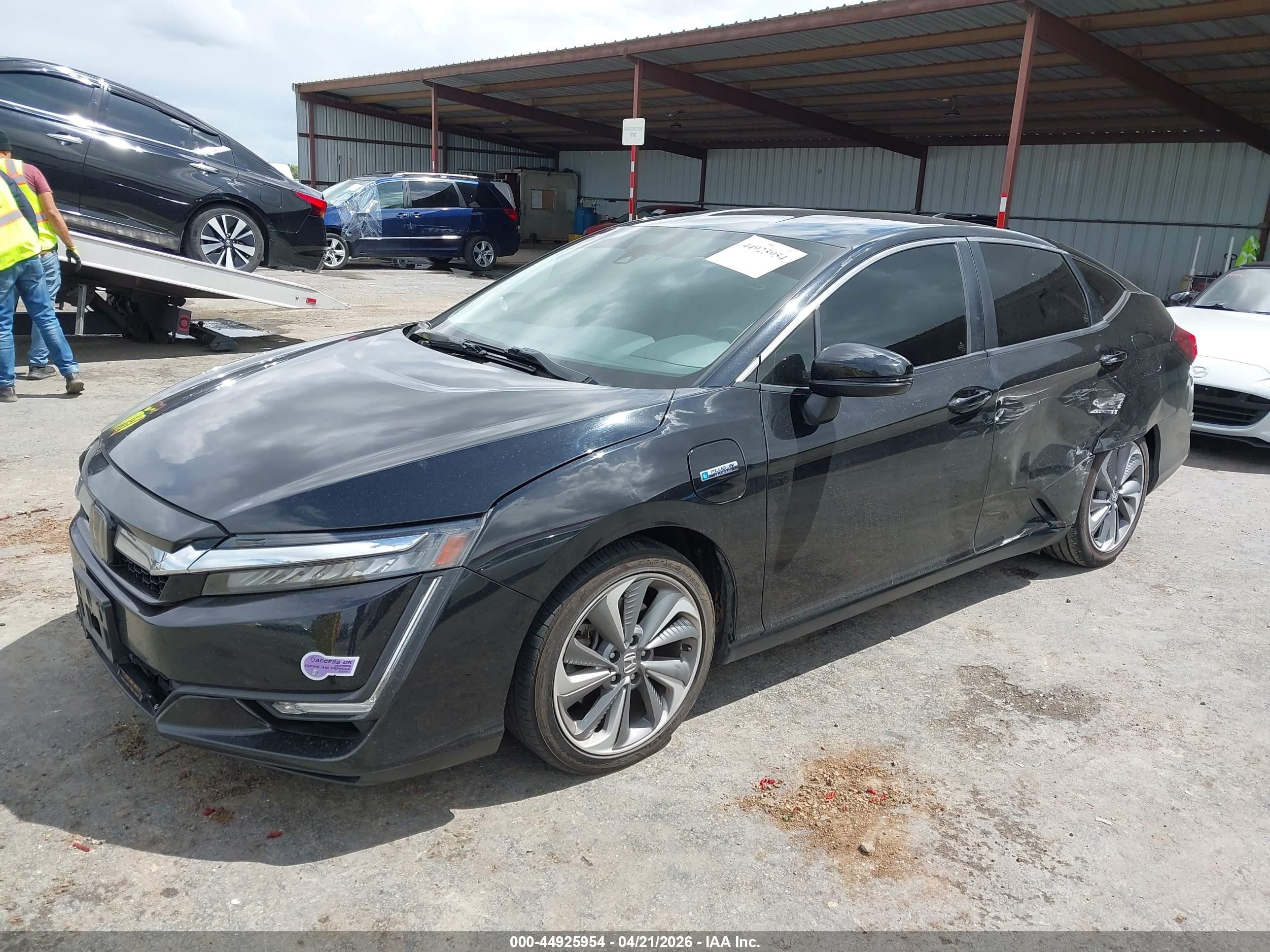 2018 Honda Clarity Plug-in Hybrid Touring Black vin: JHMZC5F37JC012674