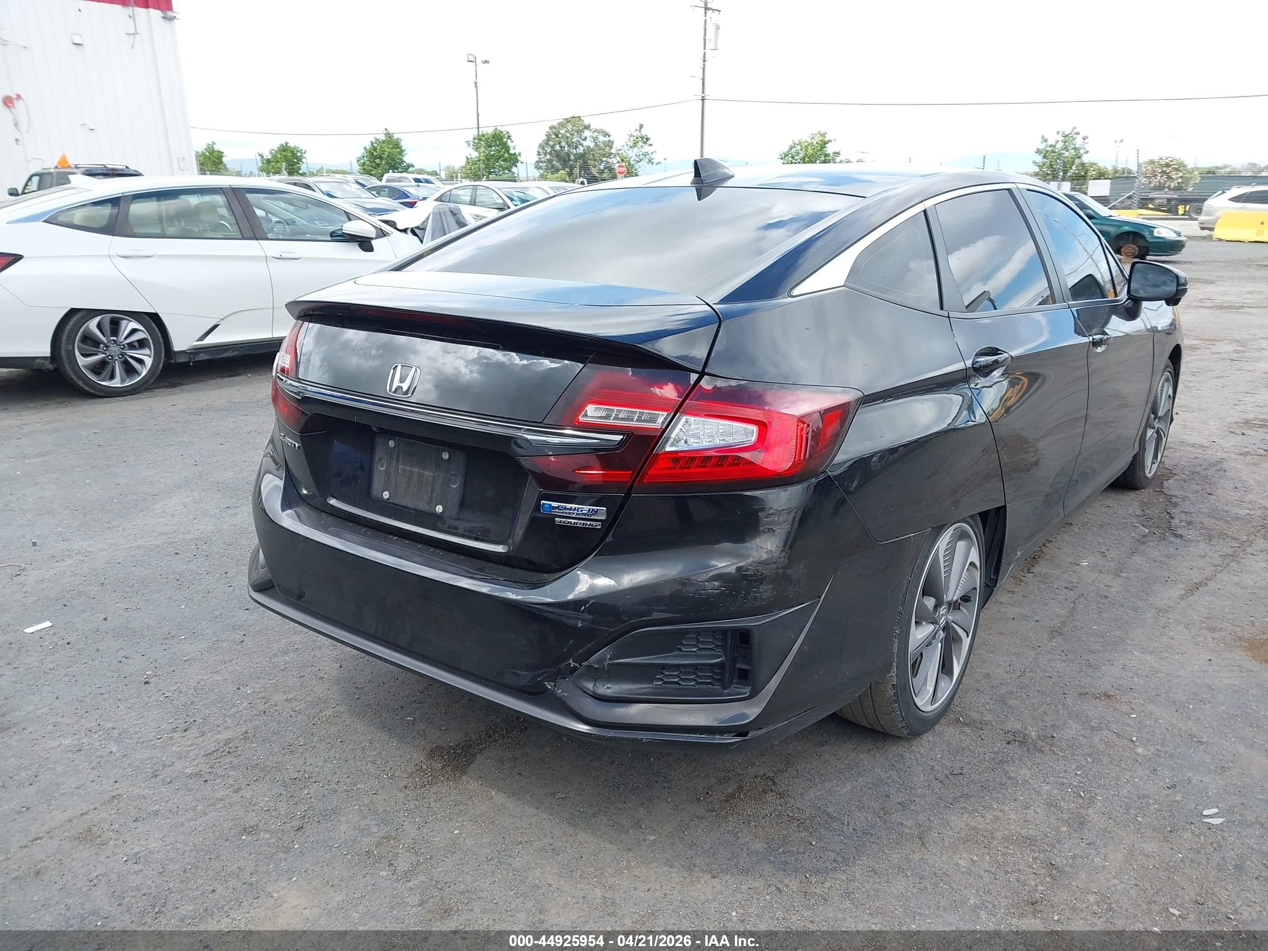 2018 Honda Clarity Plug-in Hybrid Touring Black vin: JHMZC5F37JC012674