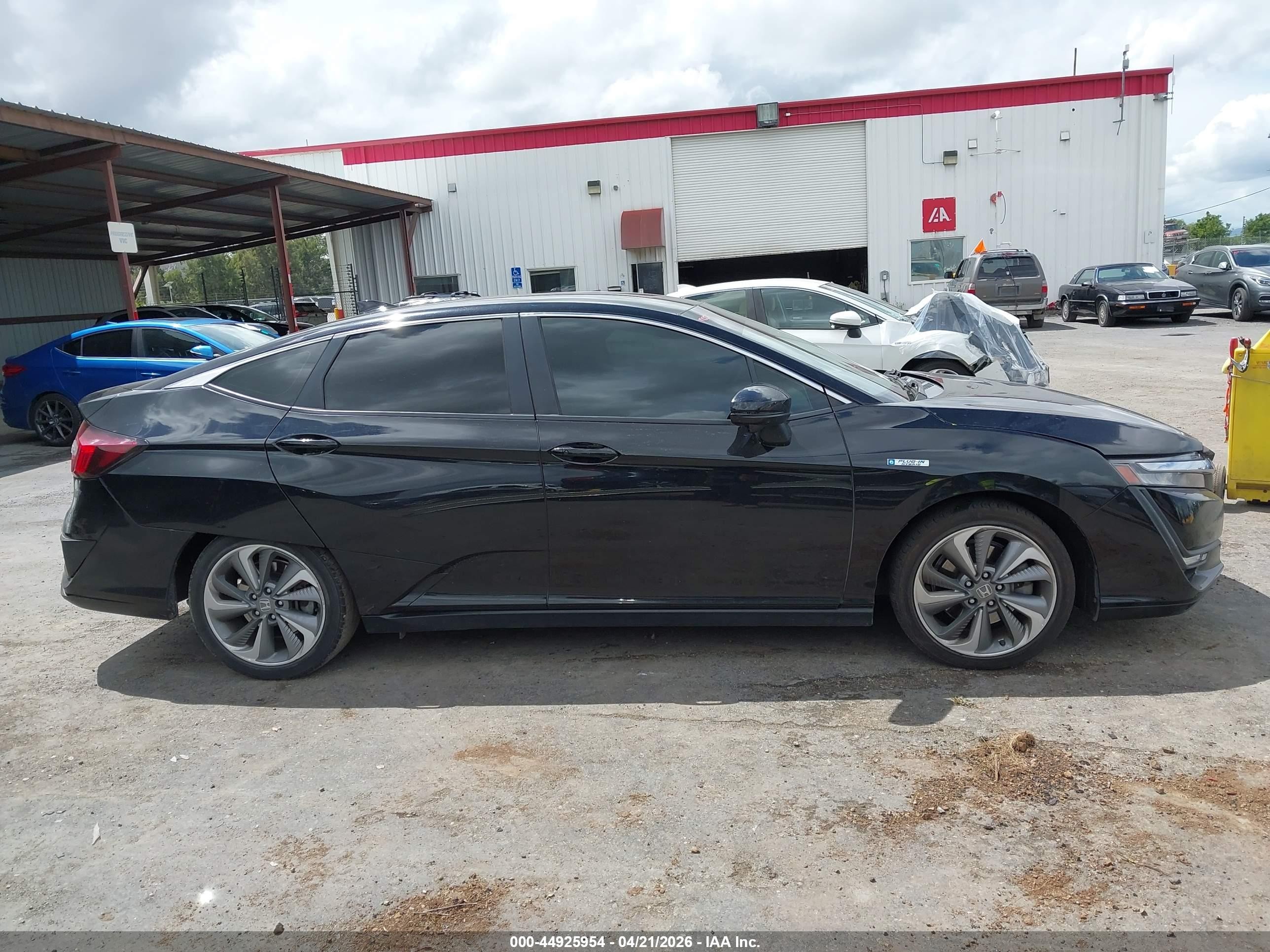 2018 Honda Clarity Plug-in Hybrid Touring Black vin: JHMZC5F37JC012674