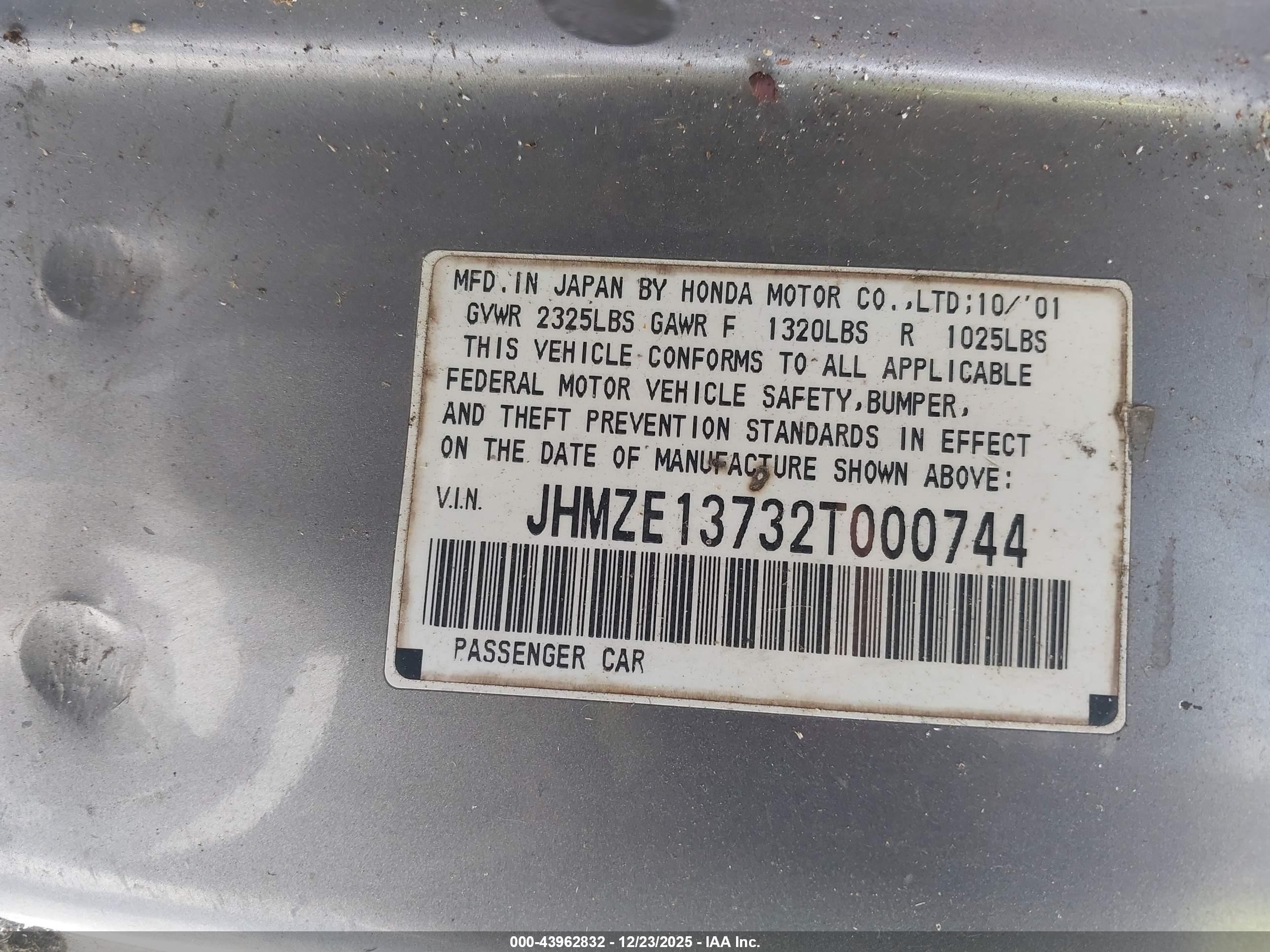 2002 Honda Insight   Silver vin: JHMZE13732T000744
