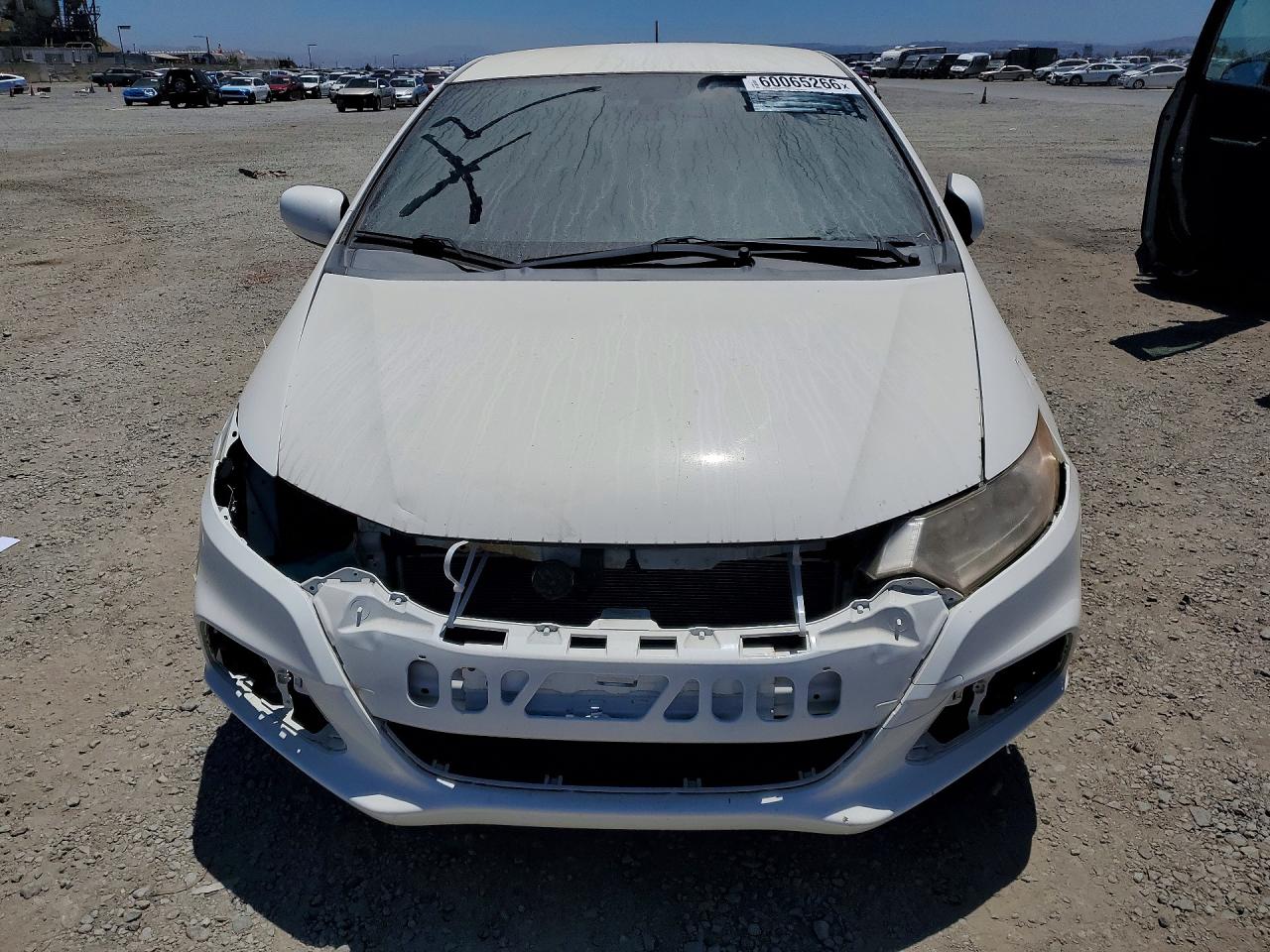 2012 Honda Insight White vin: JHMZE2H30CS003071