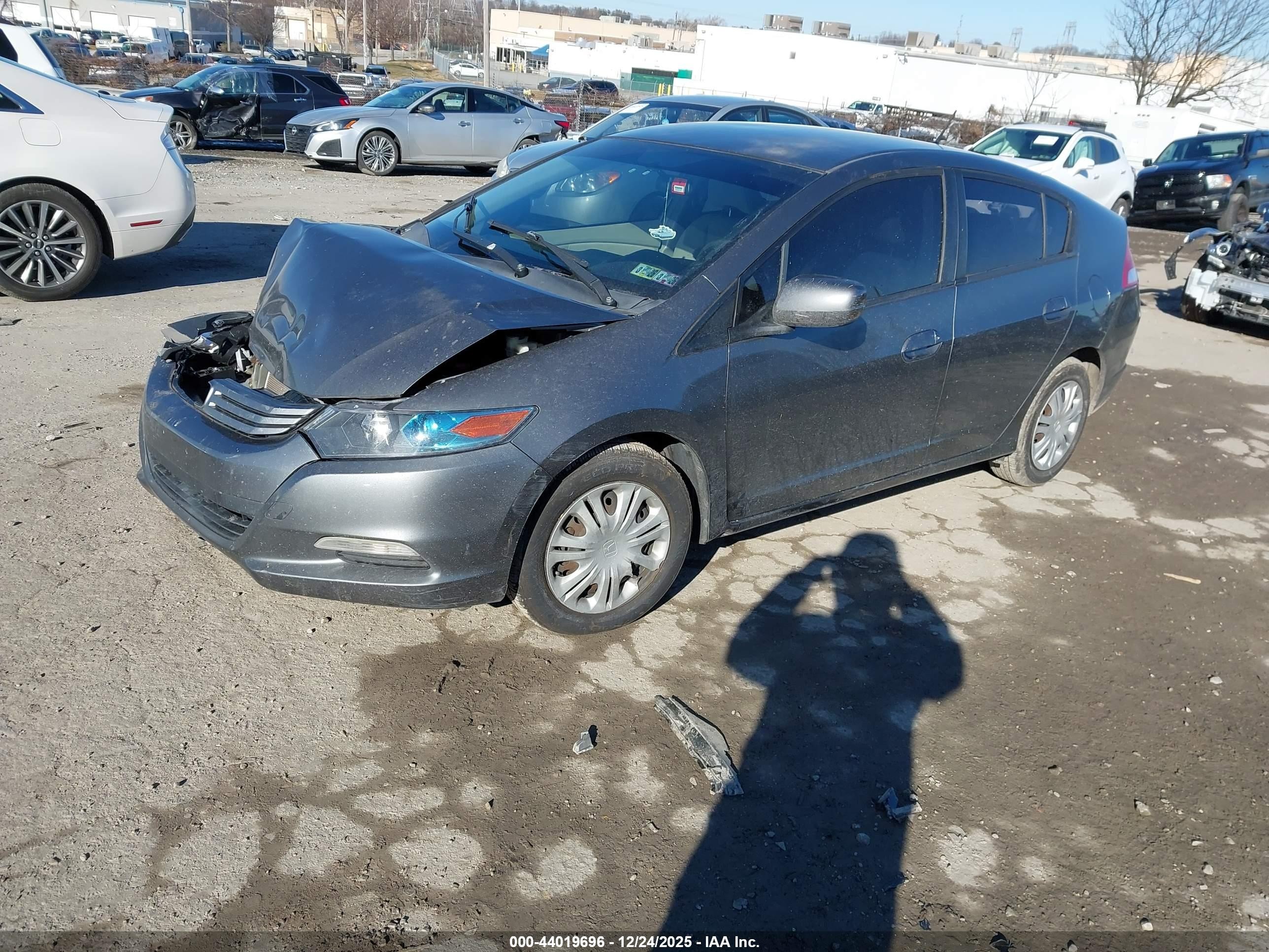 2011 Honda Insight   Gray vin: JHMZE2H31BS008200