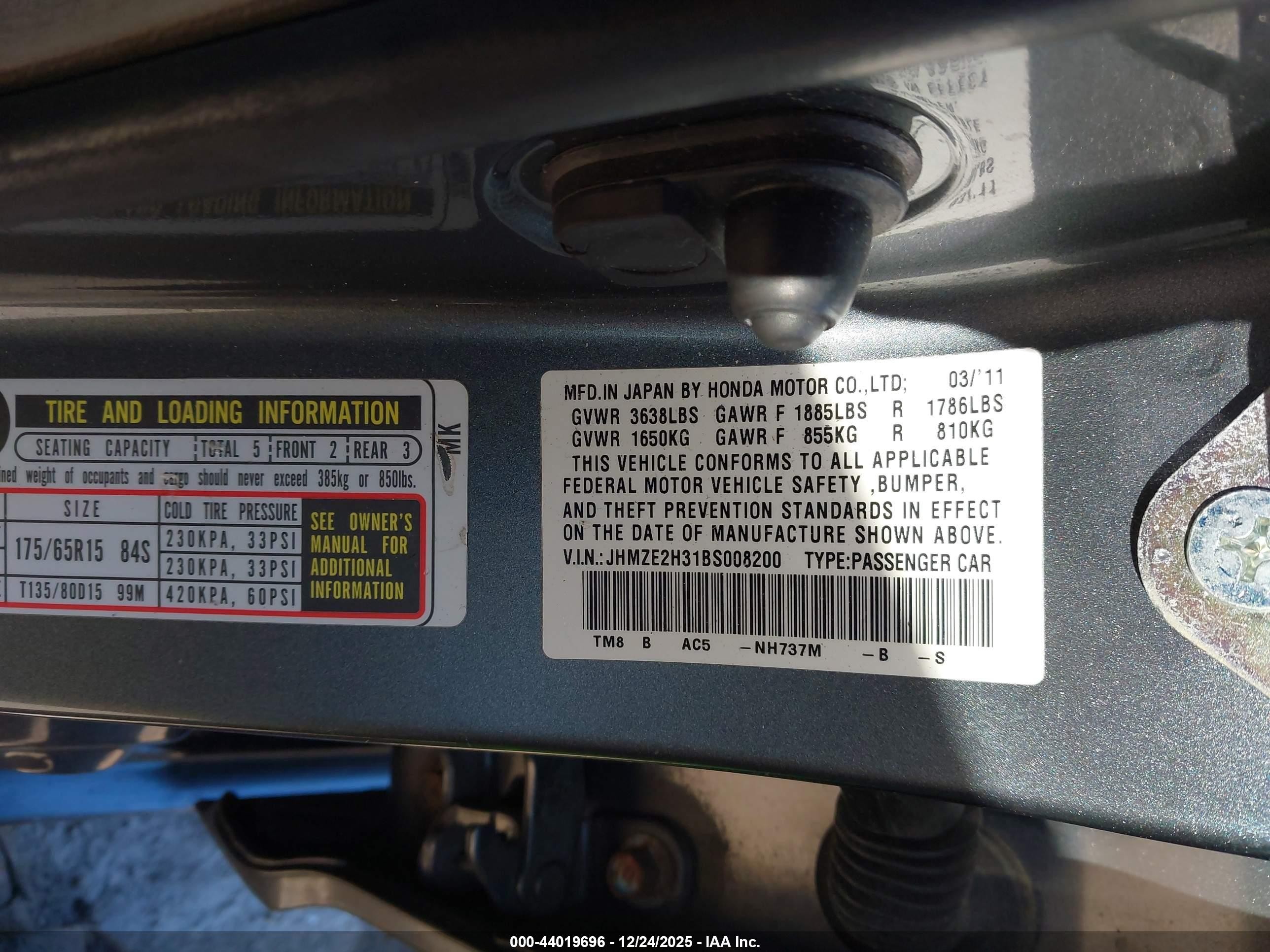2011 Honda Insight   Gray vin: JHMZE2H31BS008200