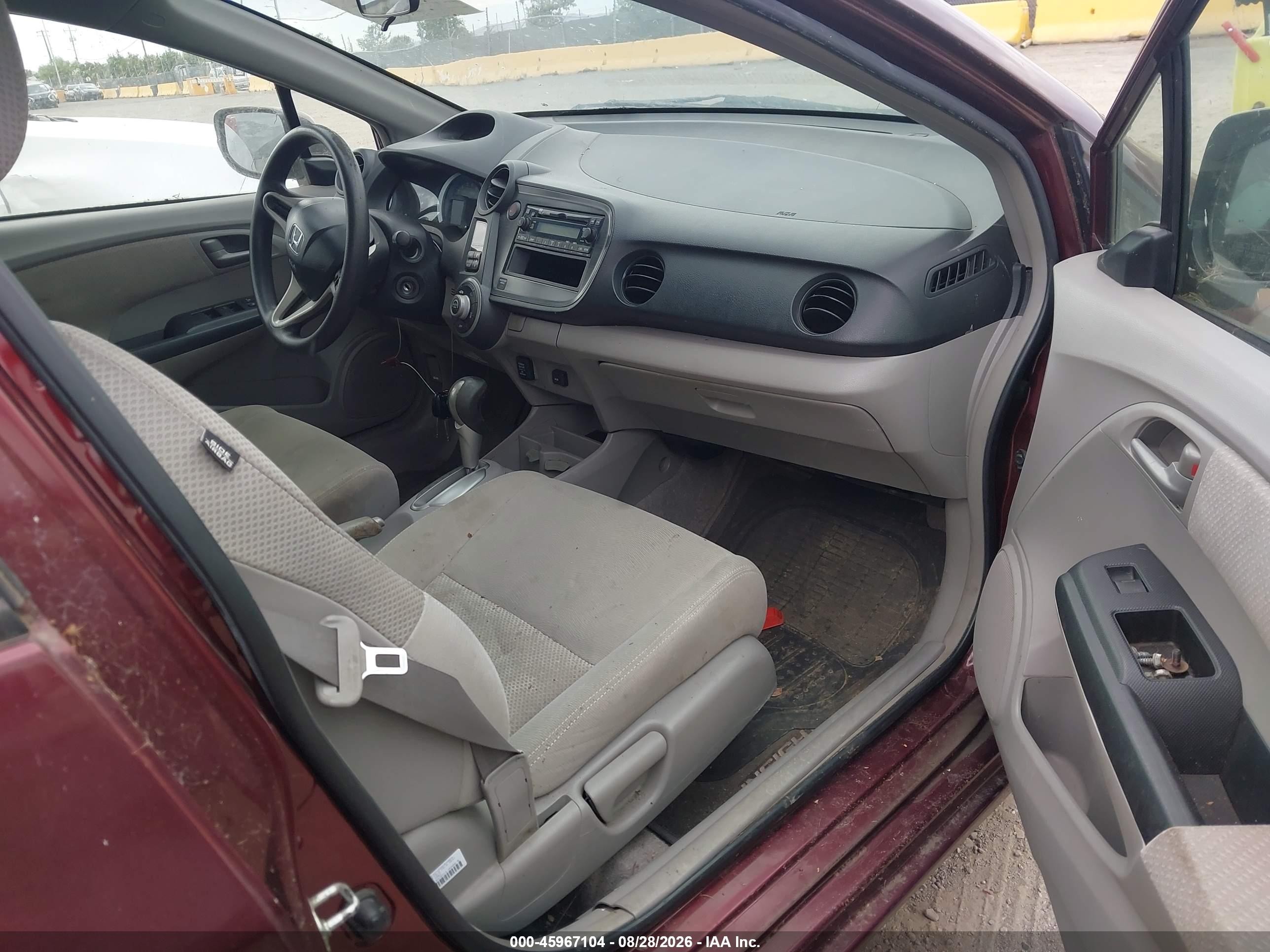 2011 Honda Insight   Burgundy vin: JHMZE2H33BS004794