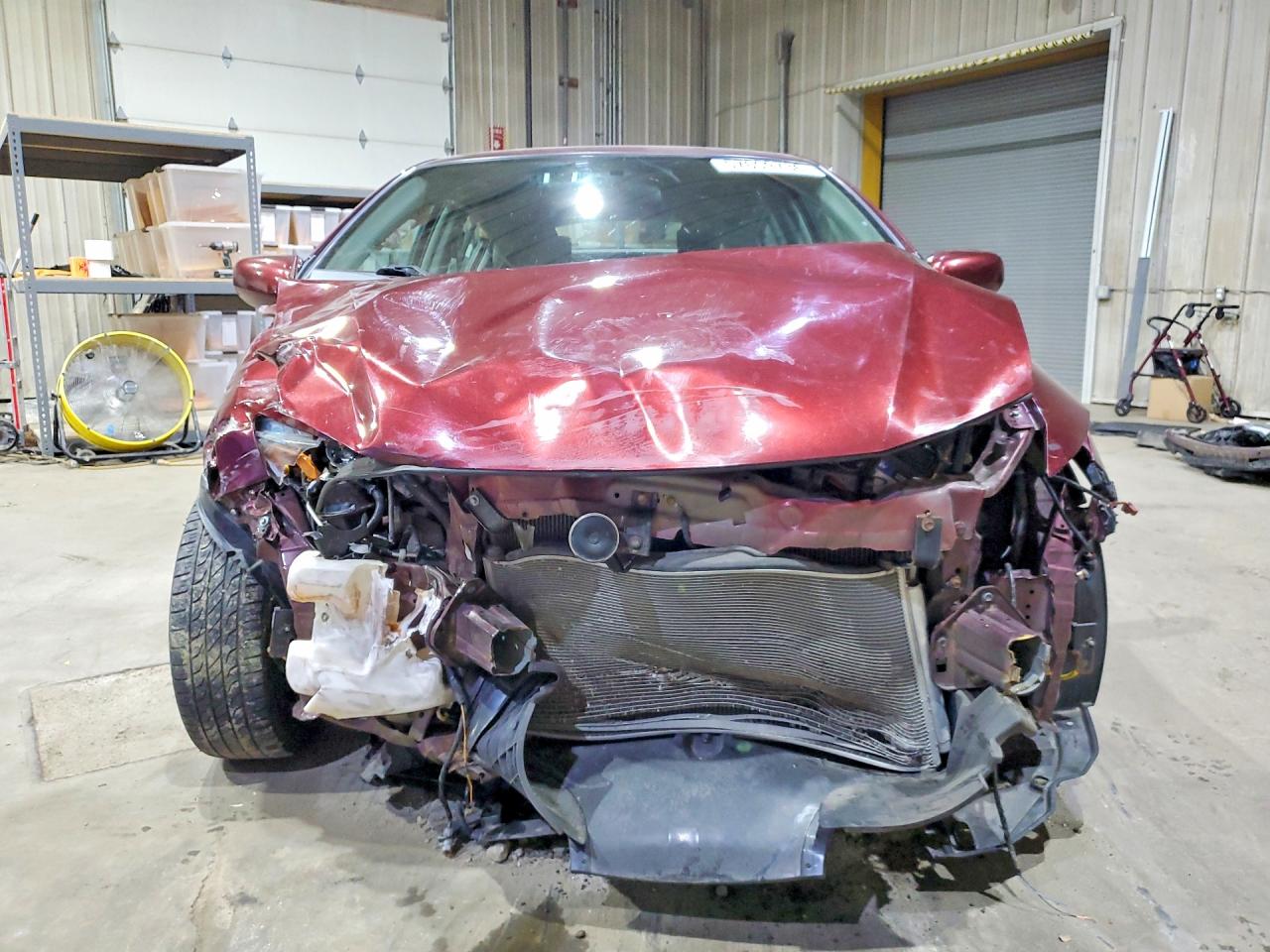 2011 Honda Insight Maroon vin: JHMZE2H35BS008104