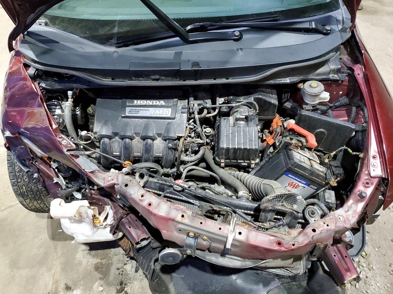 2011 Honda Insight Maroon vin: JHMZE2H35BS008104