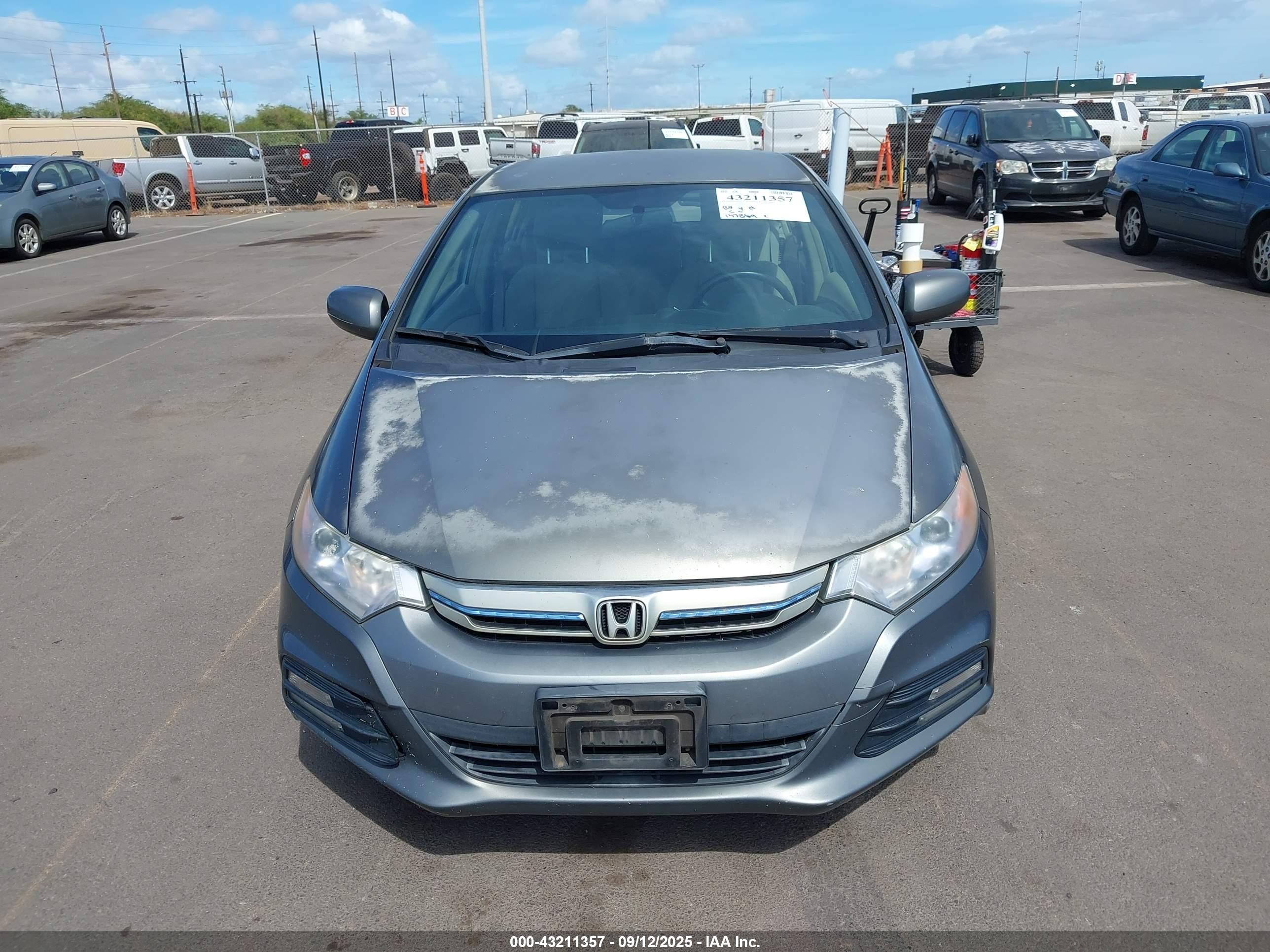 2014 Honda Insight   Gray vin: JHMZE2H37ES001644