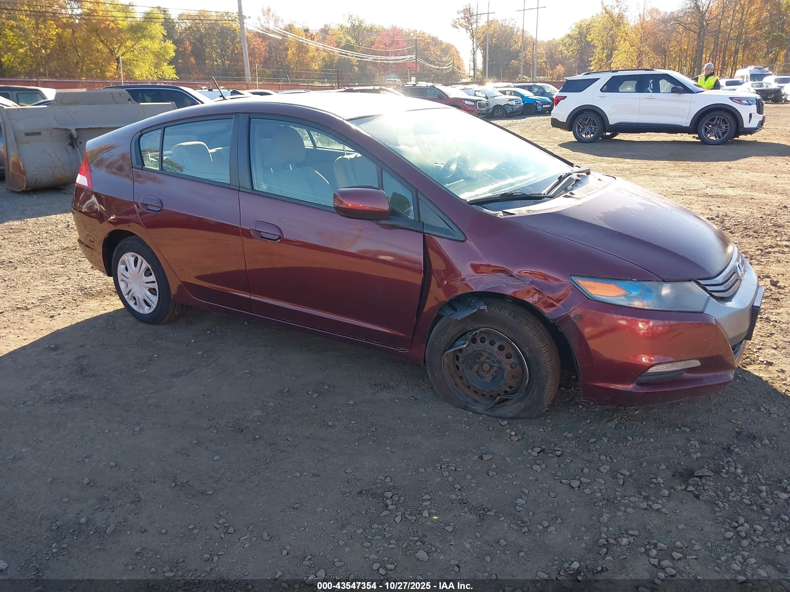 2011 Honda Insight   Burgundy vin: JHMZE2H38BS007335