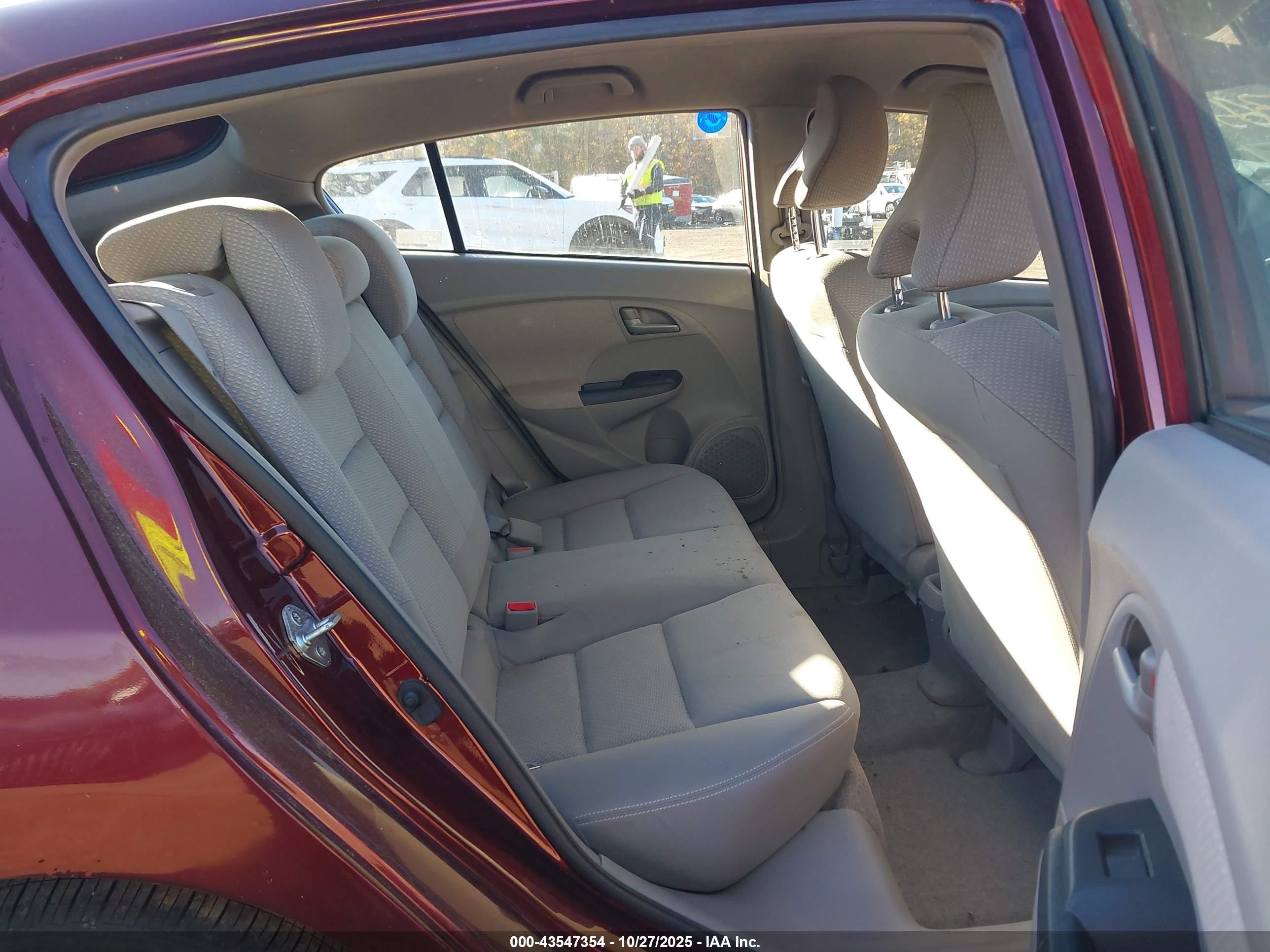 2011 Honda Insight   Burgundy vin: JHMZE2H38BS007335